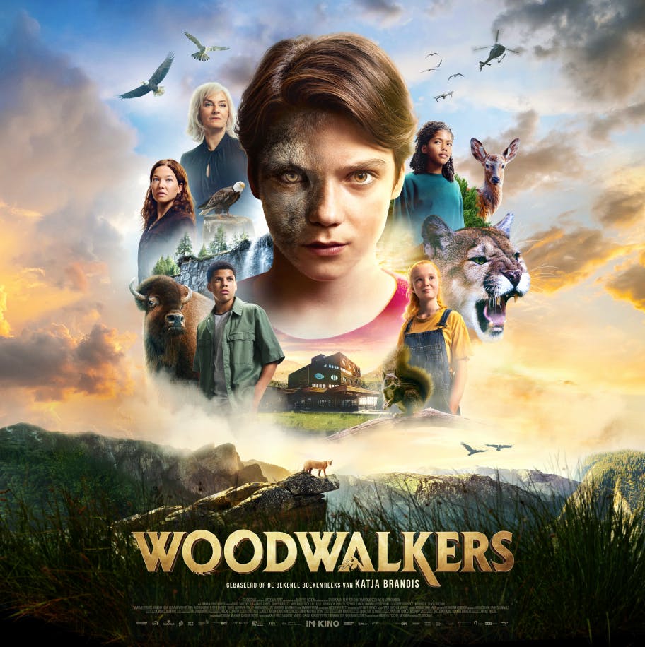 Filmposter van Woodwalkers. Carag, het hoofdpersonage, is centraal afgebeeld.