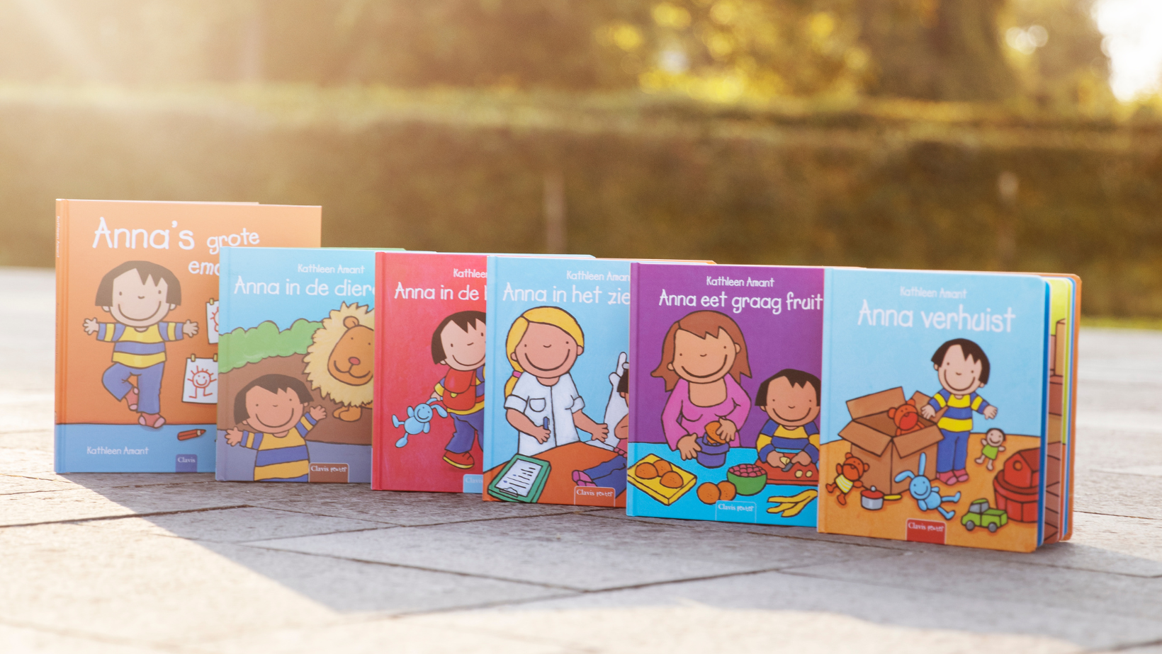 Foto met verschillende boeken uit de Anna-reeks