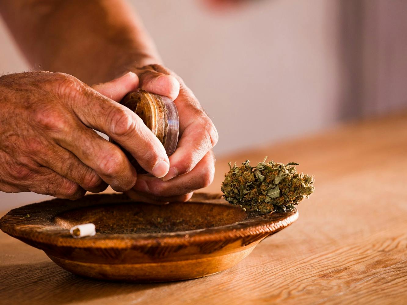 Medical Marijuana Benefits and Risks for Older People