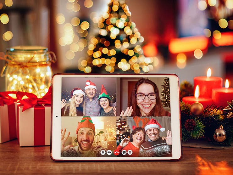 7 Tips to Celebrate the Holidays Virtually