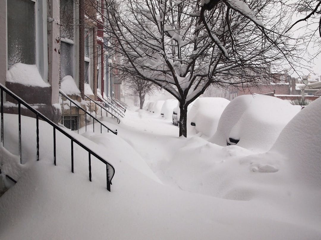 4 Essential Tips for Snowstorm Safety