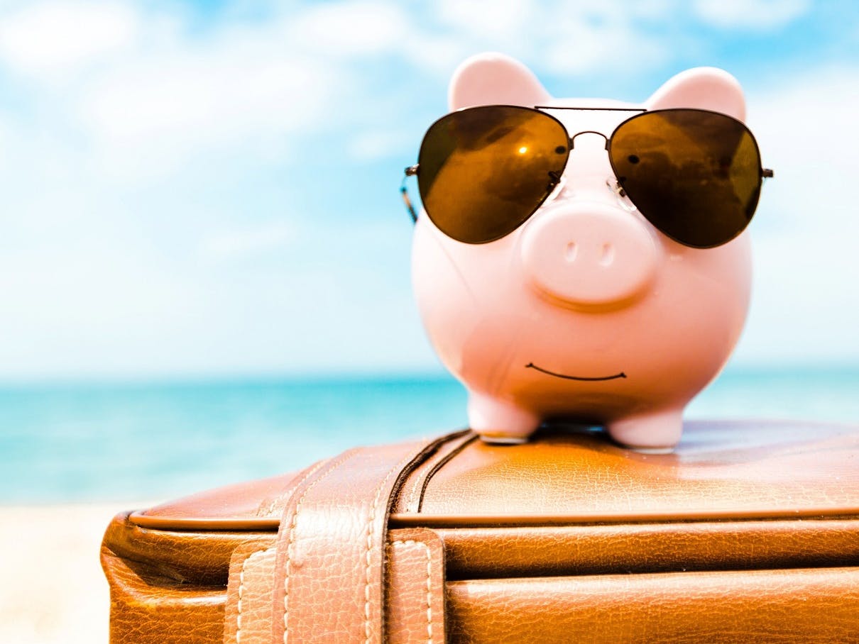 8 Ways to Travel on the Cheap