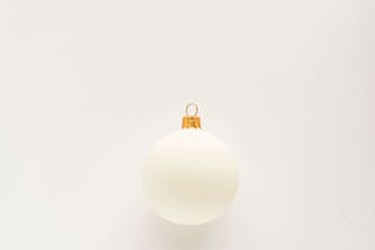 Image of a white small Christmas ball