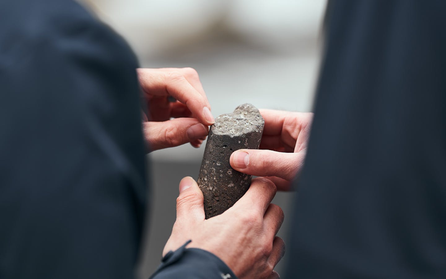 Basalt rock with mineralized carbon dioxide