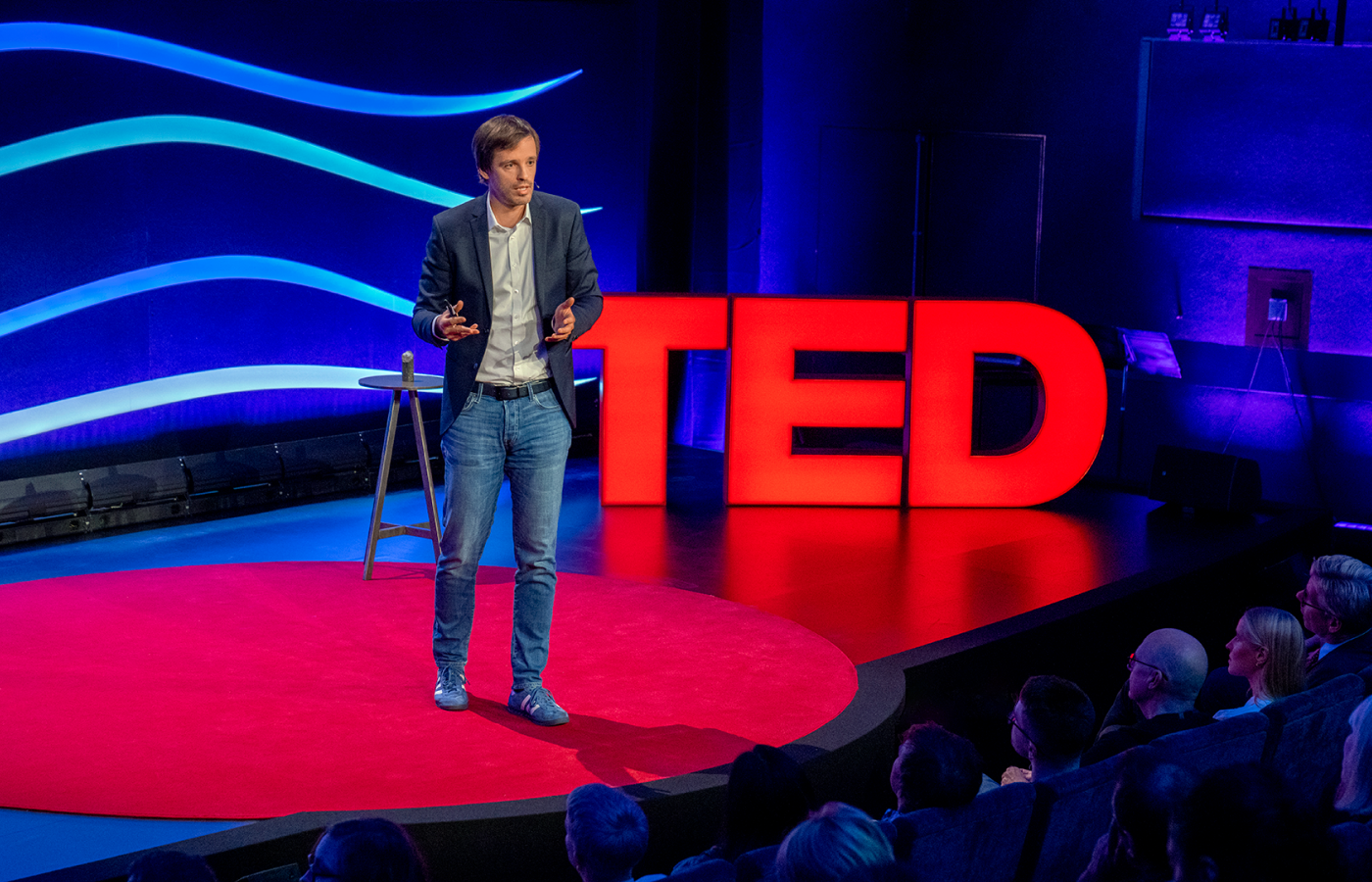 Jan Wurzbacher presenting at the TED Countdown London Session