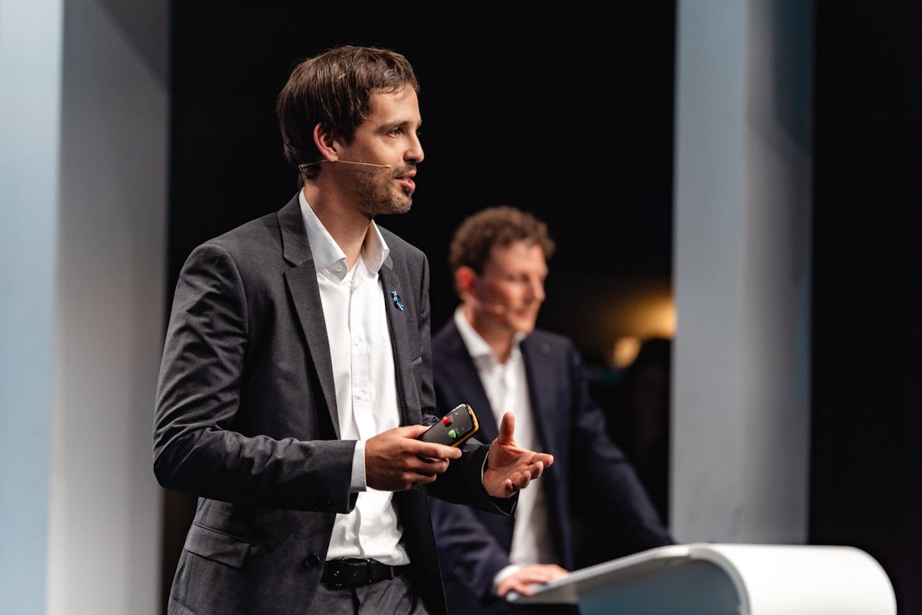 Jan Wurzbacher presenting at the Direct Air Capture Summit 2022