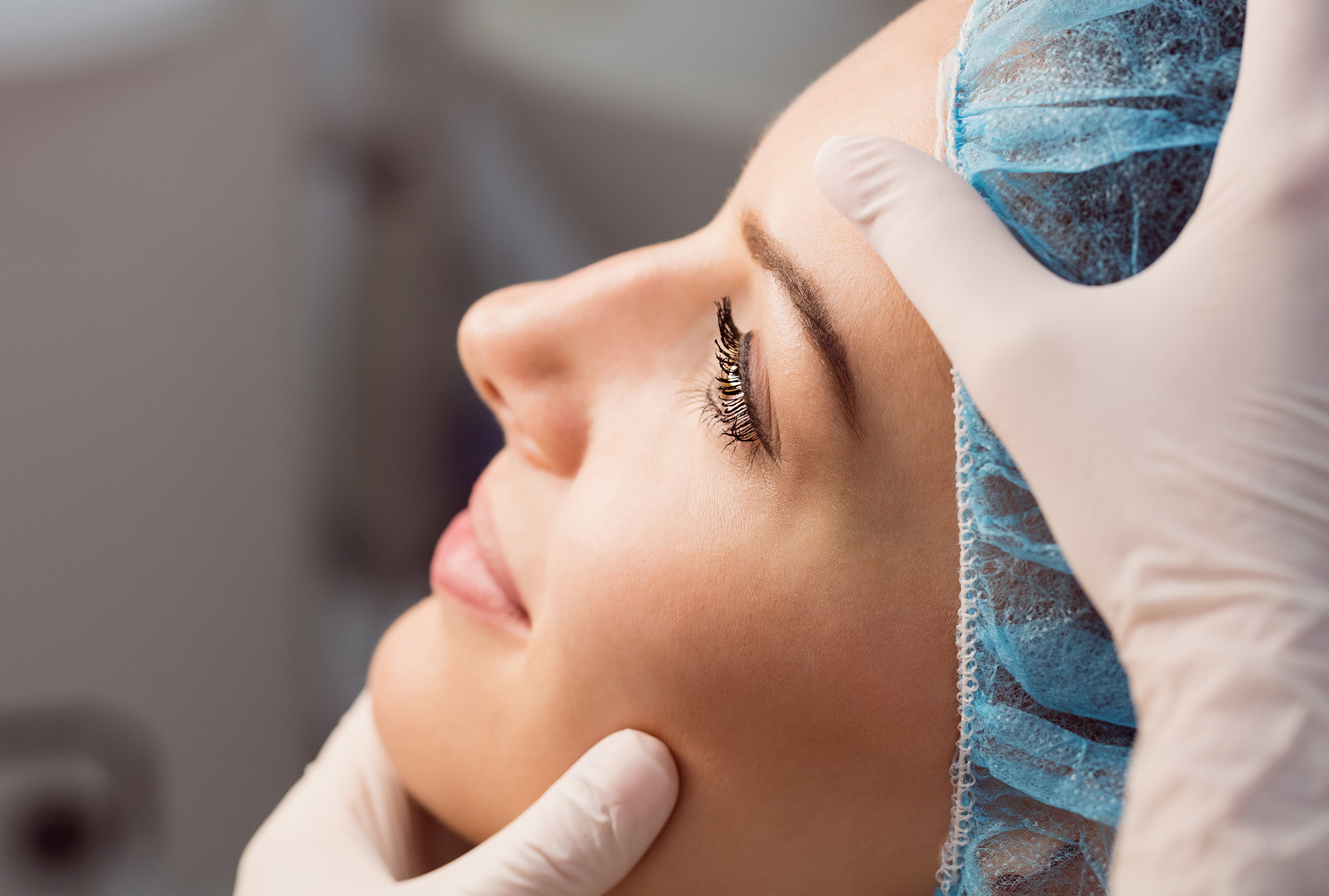 A female patient receiving non surgical rhinoplasty treatment