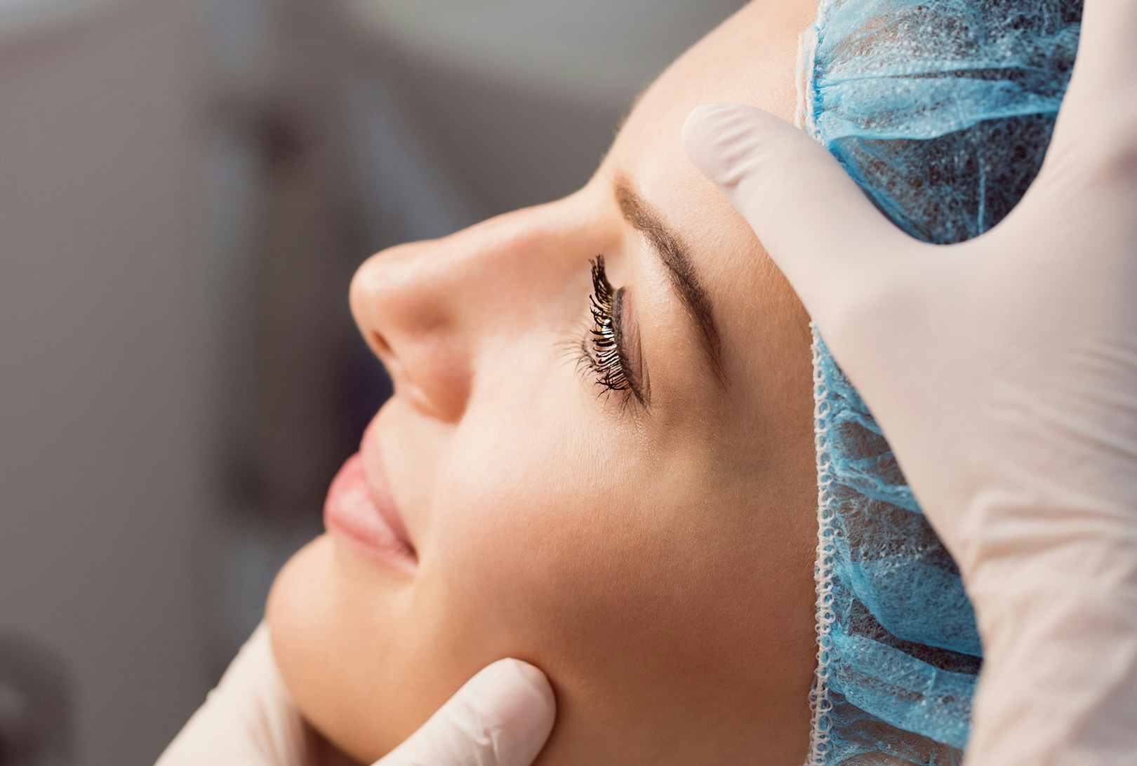 A female patient receiving non surgical rhinoplasty treatment