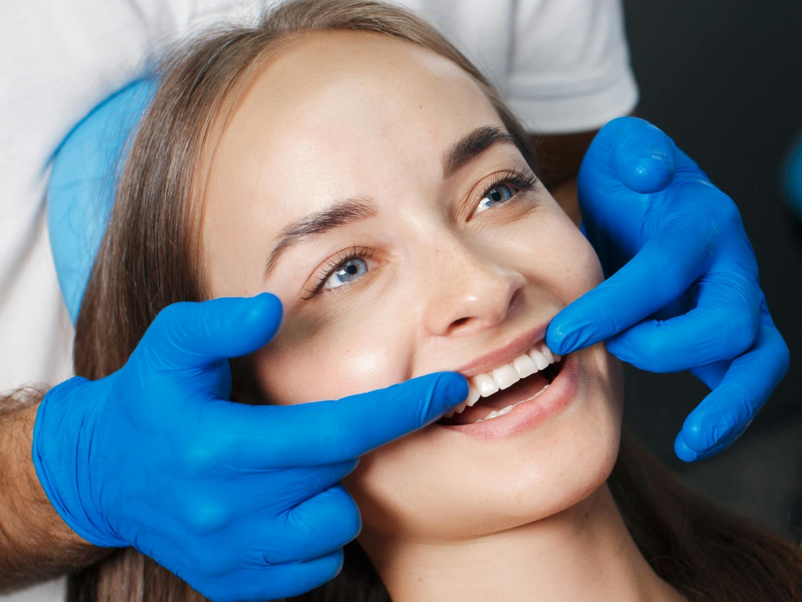 woman having gummy smile botox treatment