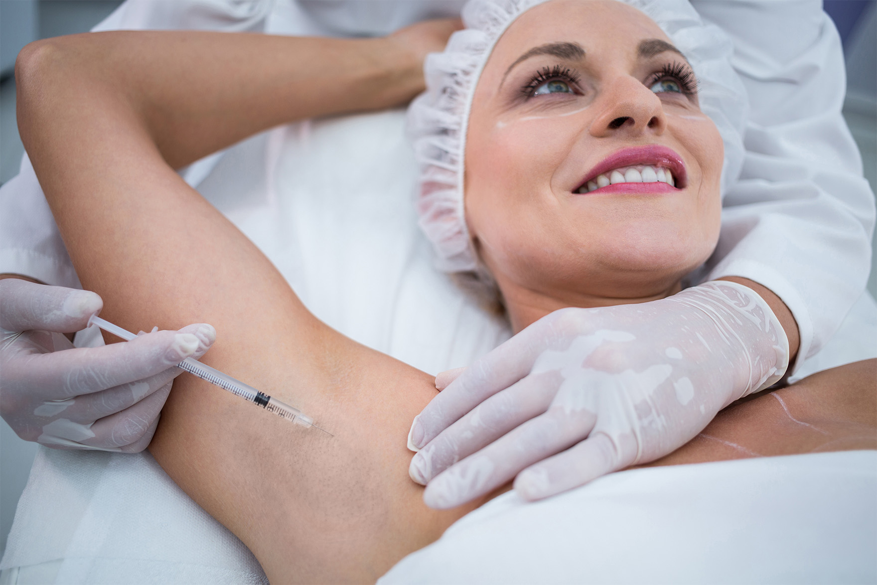 woman having armpit botox treatment