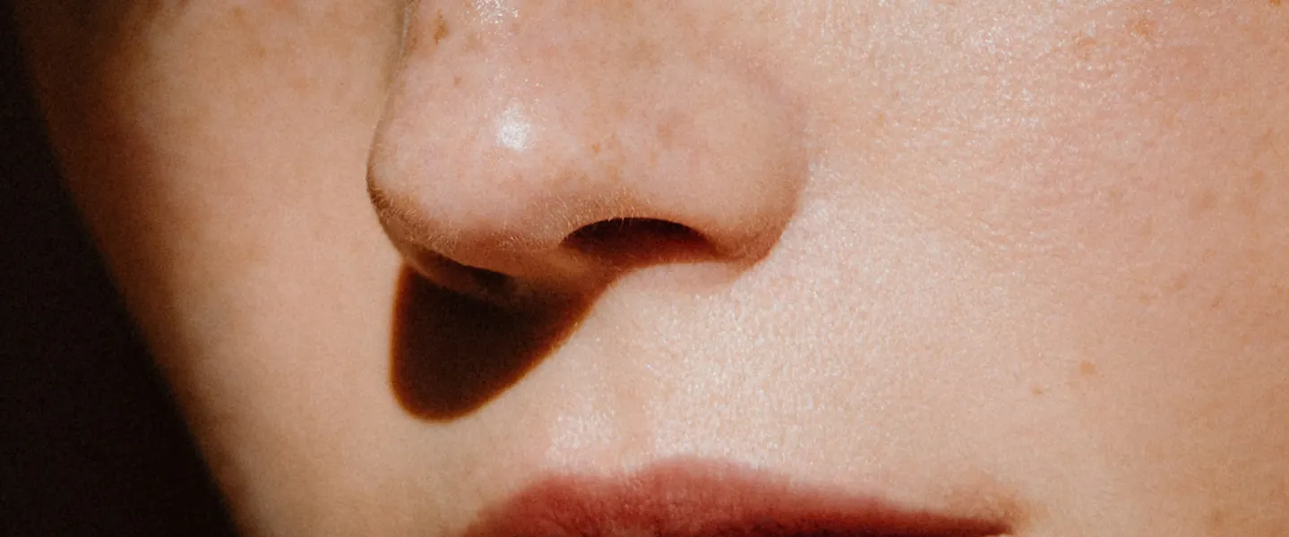 Embellir et harmoniser son visage grâce à la rhinoplastie et au savoir faire de nos experts au CEMF Lyon Vienne