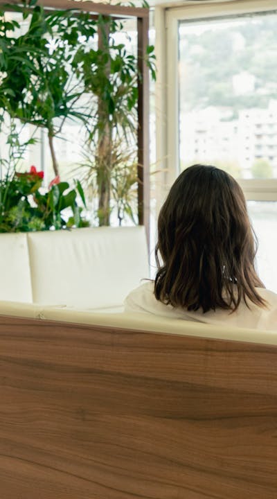 Centre de médecine esthétique et laser au sein de la Clinique Trenel à Sainte Colombe, près de Lyon – Vienne, le Centre de Chirurgie, Médecine Esthétique et Maxillo-Faciale qui met au service de la beauté les techniques de pointe les plus récentes.