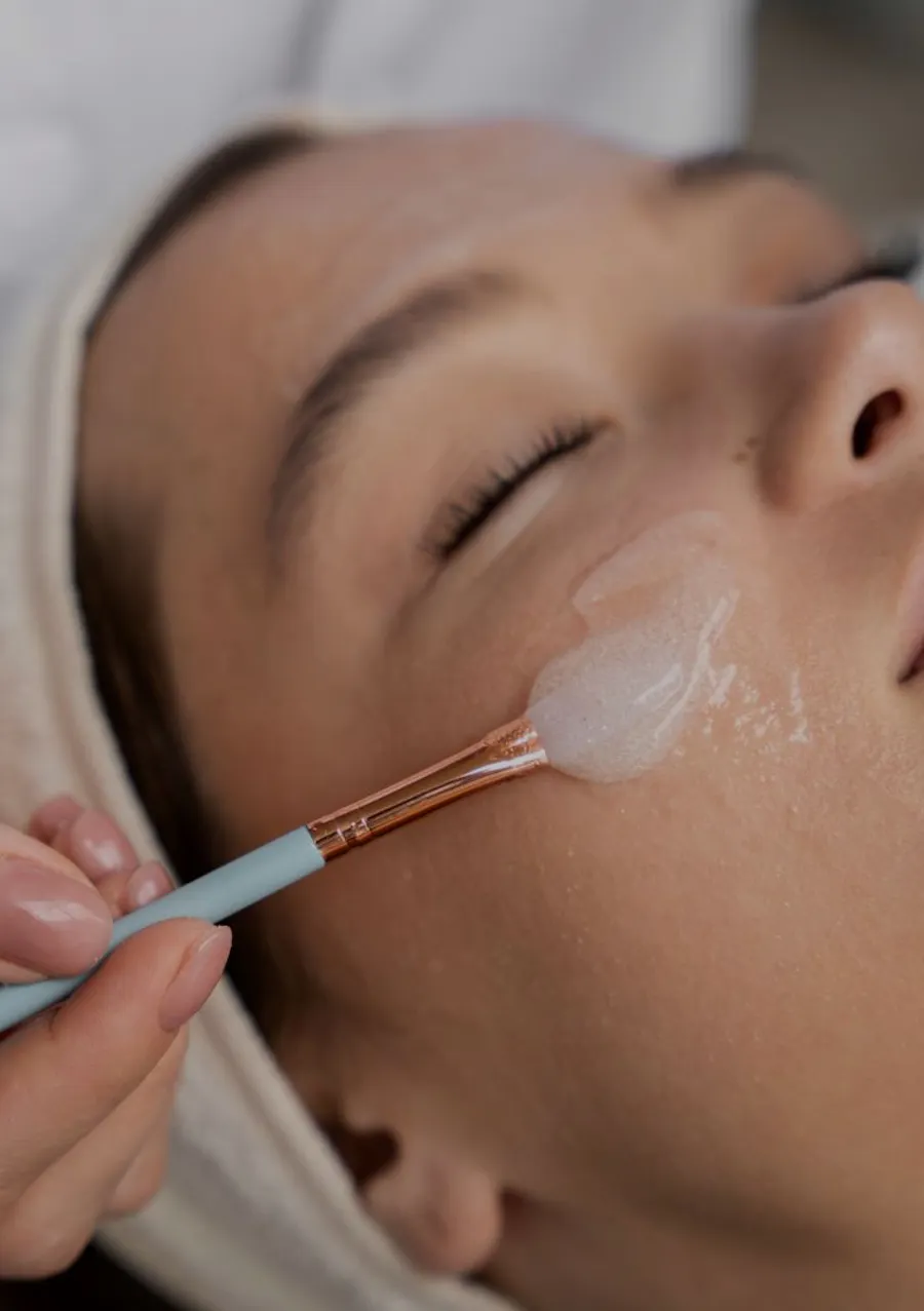 faire un peeling au printemps : bonne ou mauvaise idée ? CEMF Lyon Vienne