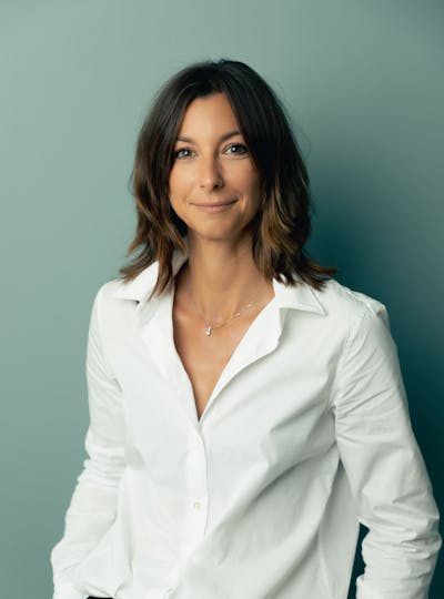 Marion, assistante de soin au centre de médecine esthétique et laser CEMF Lyon Vienne