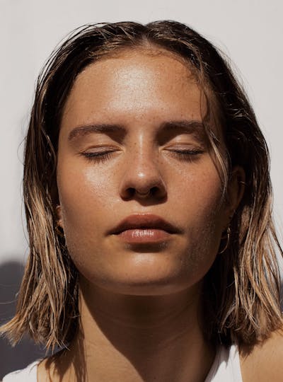 Diminuer la contraction des muscles grâce à la toxine botulique au CEMF Lyon Vienne de la Clinique Trénel