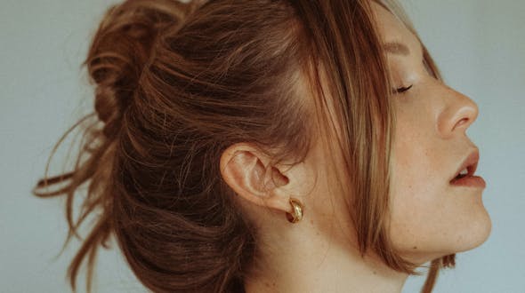 Une peau rajeunie et plus saine grâce à la radiofréquence microneedling au centre de médecine esthétique et laser Lyon Vienne CEMF