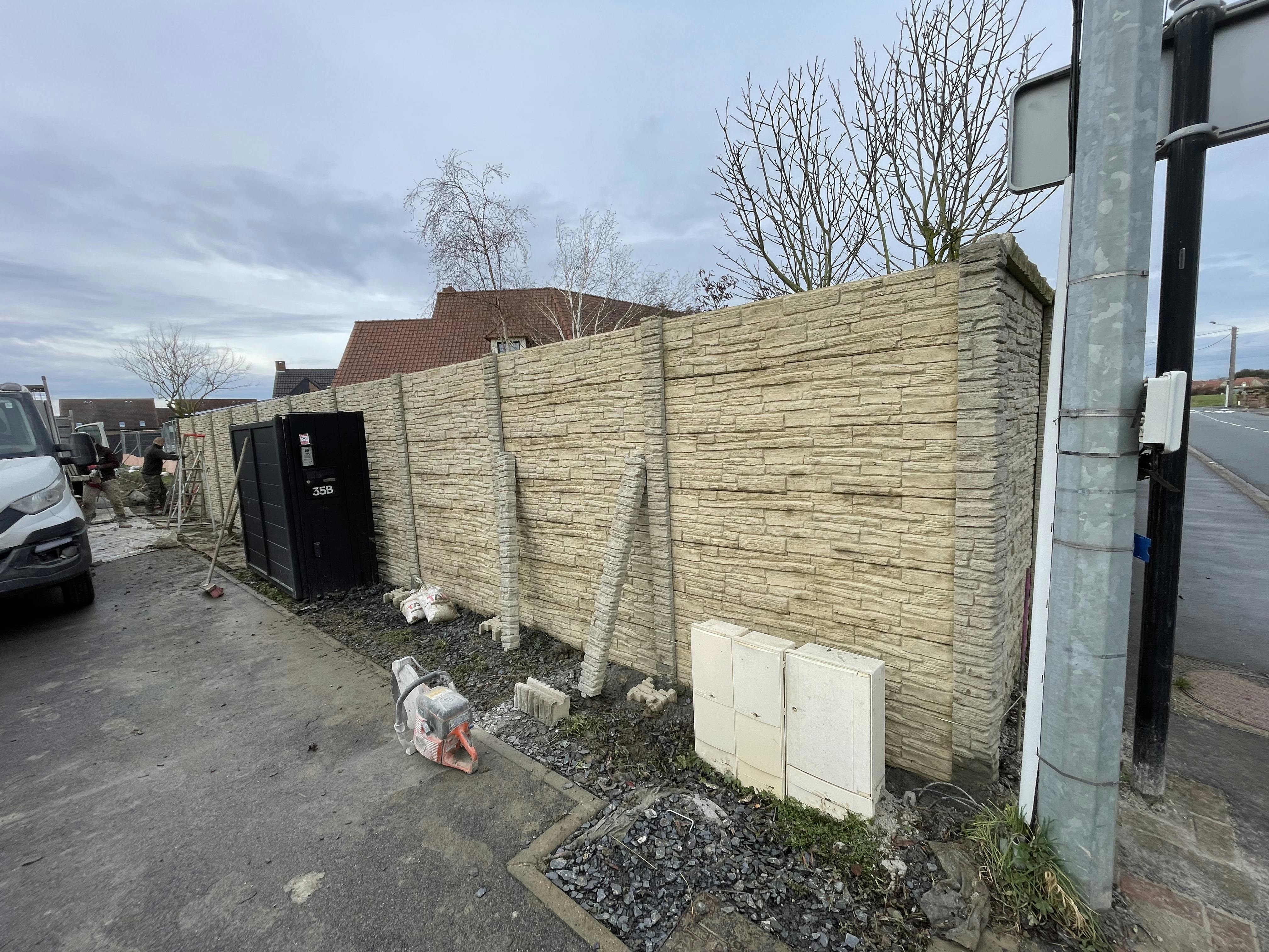 Pose de cloture béton deco a Carvin