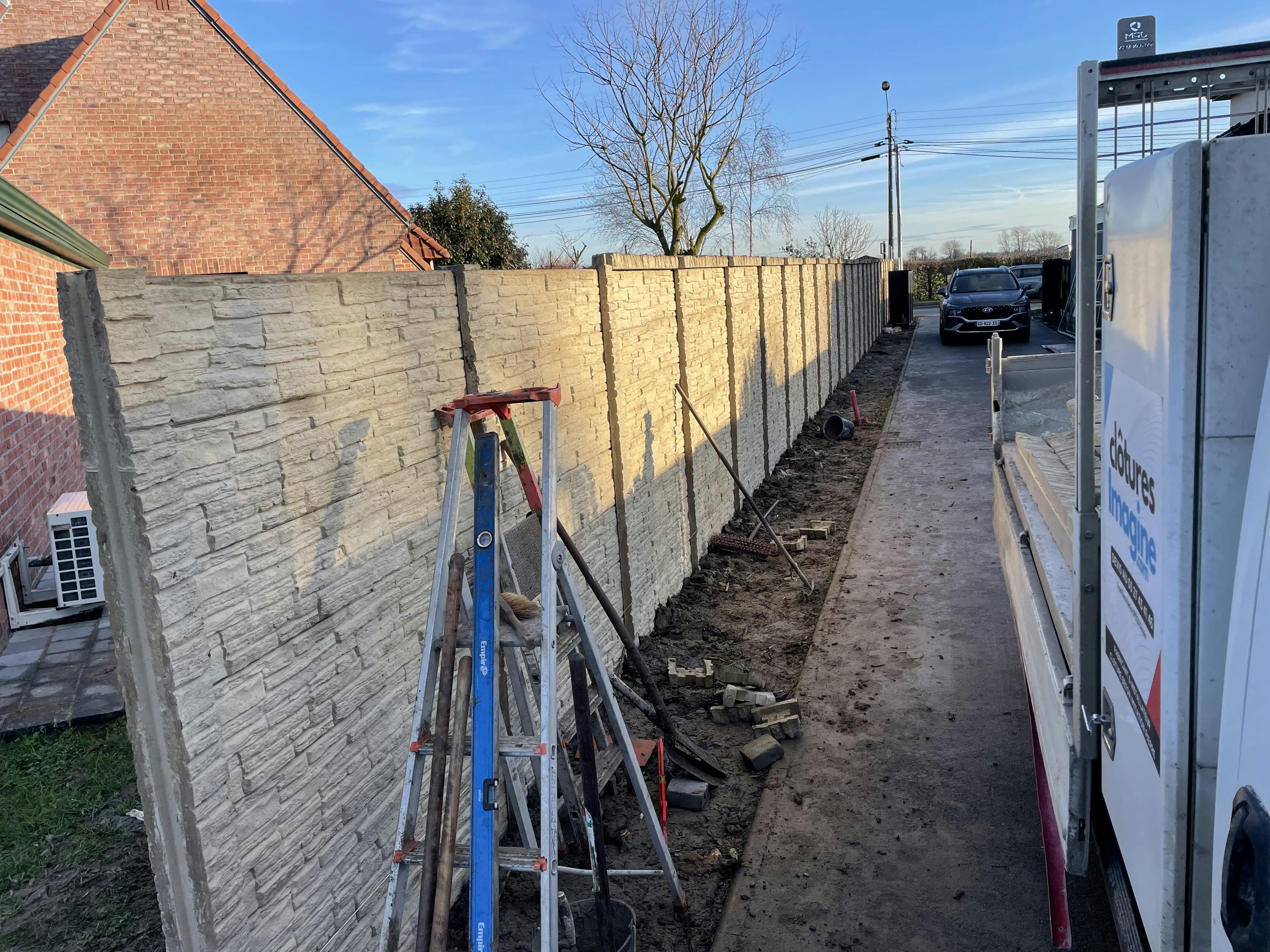 Pose de cloture béton deco a Carvin