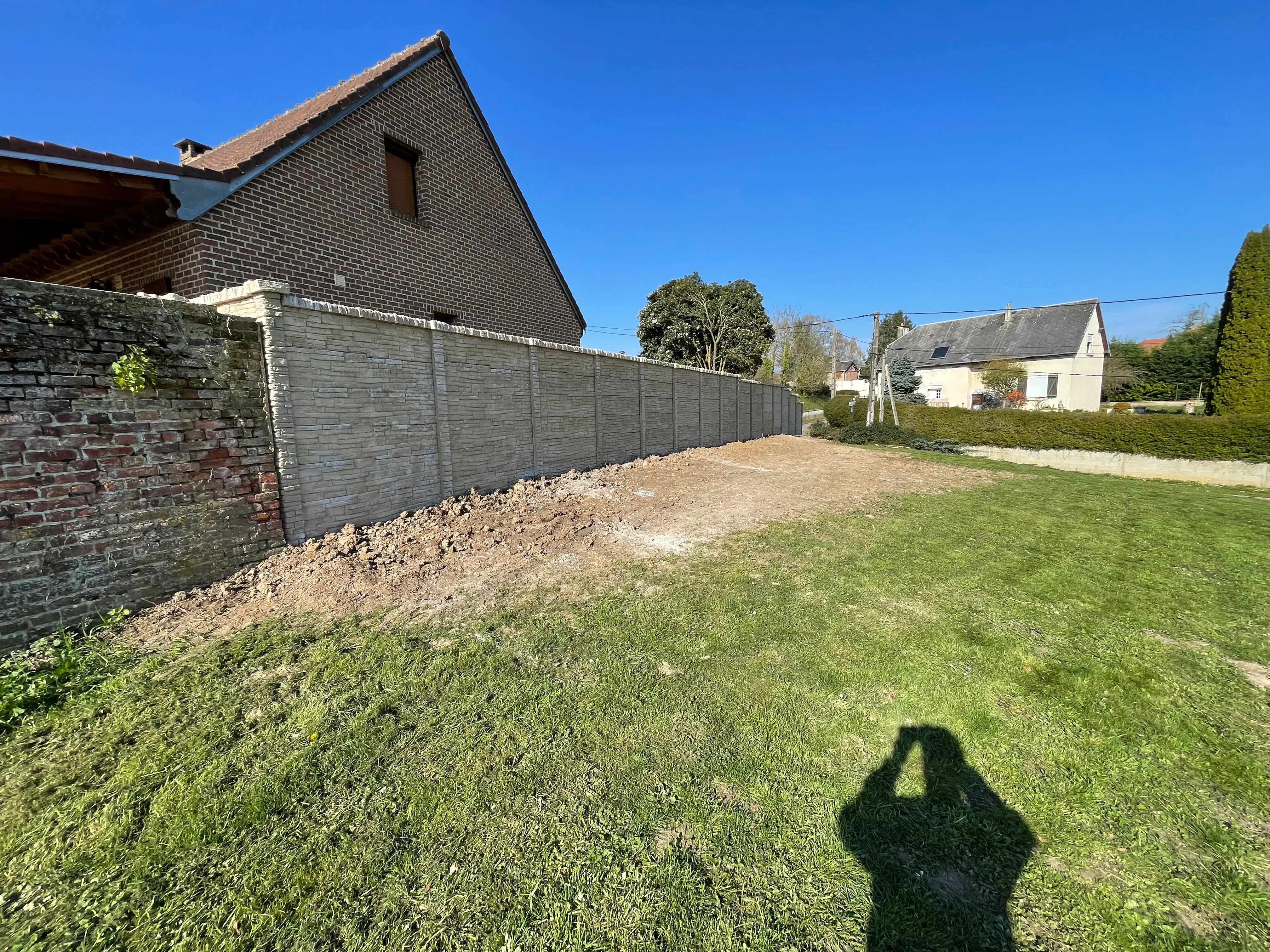 Installation de clôture béton décorative secteur Chauny
