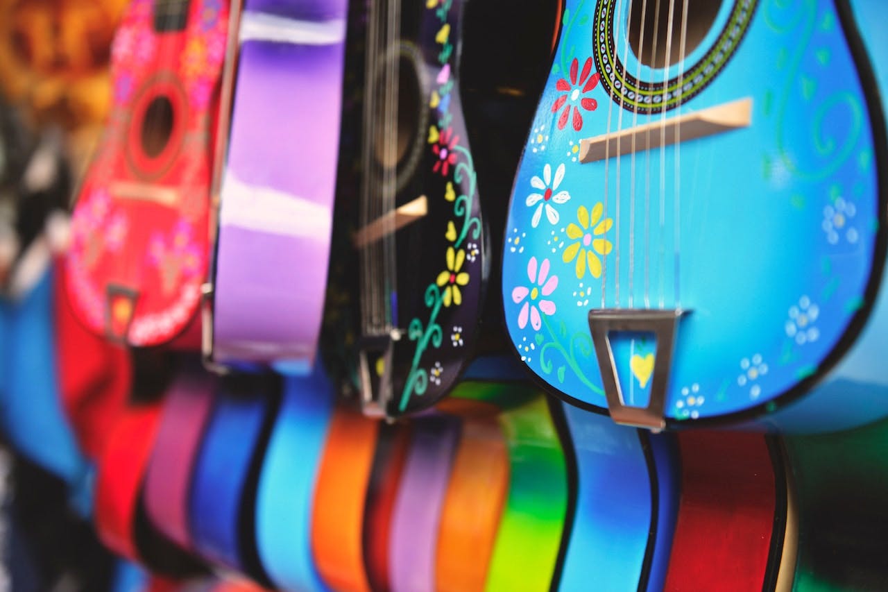 hispanic guitars