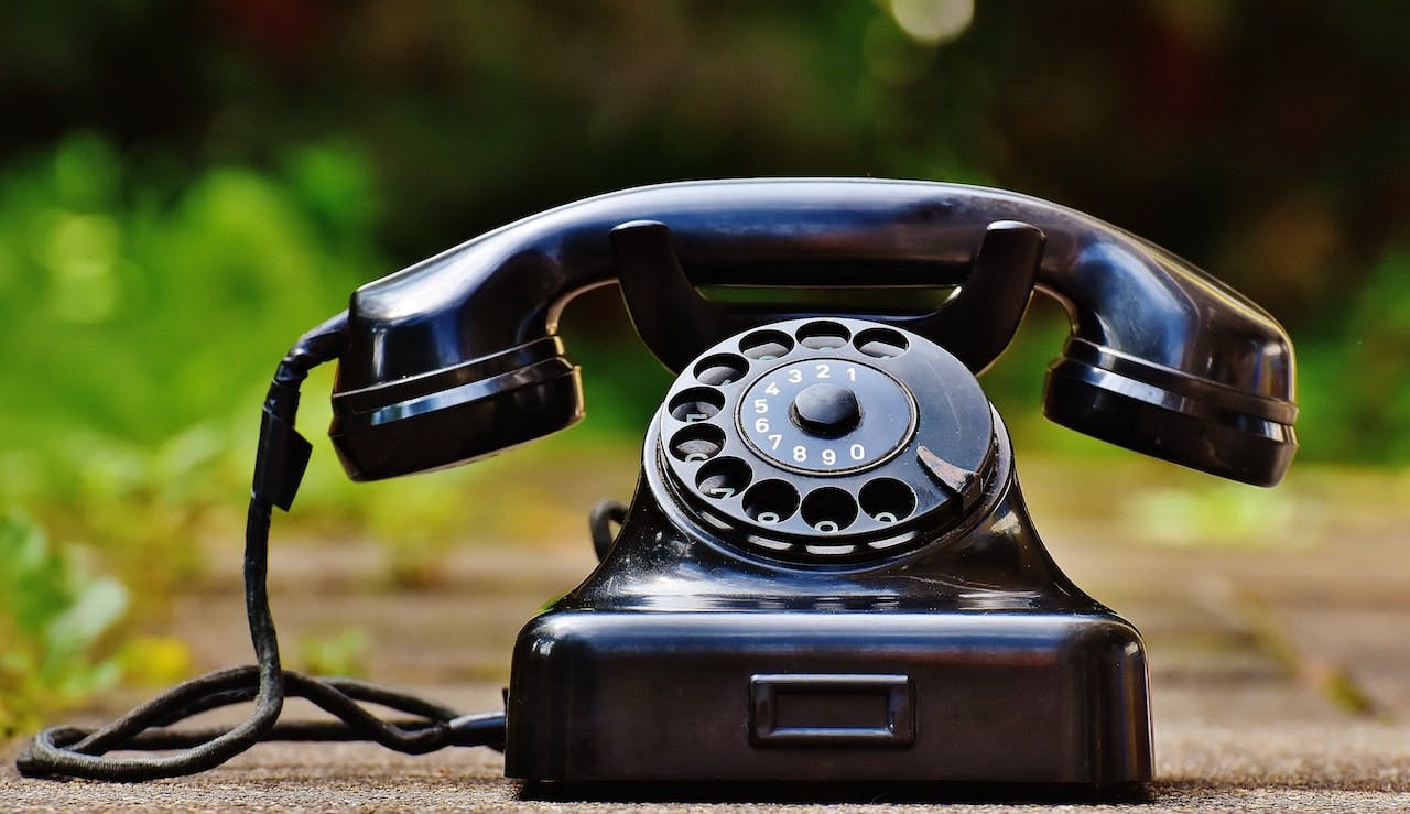 rotary dial phone