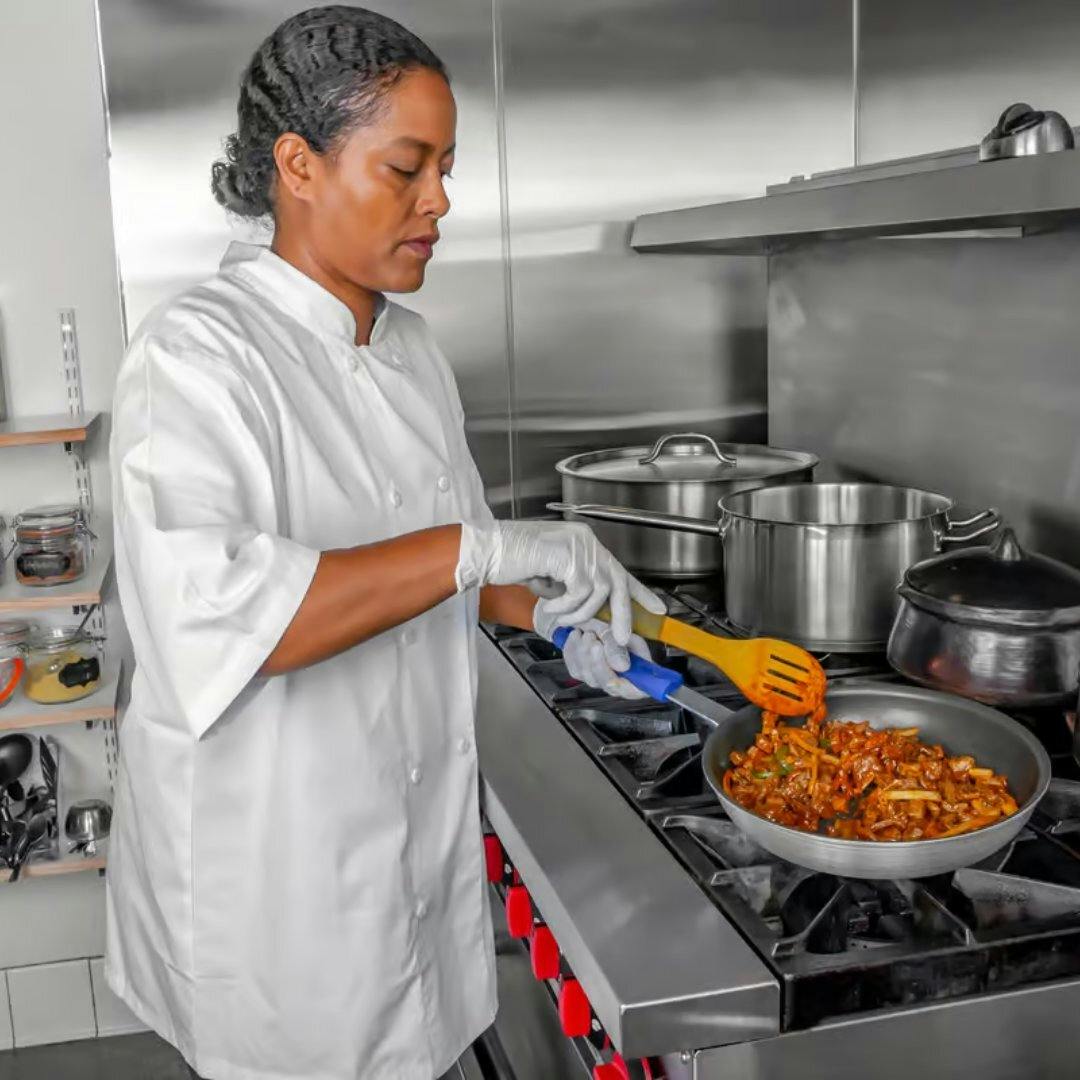 Cooking african Injera