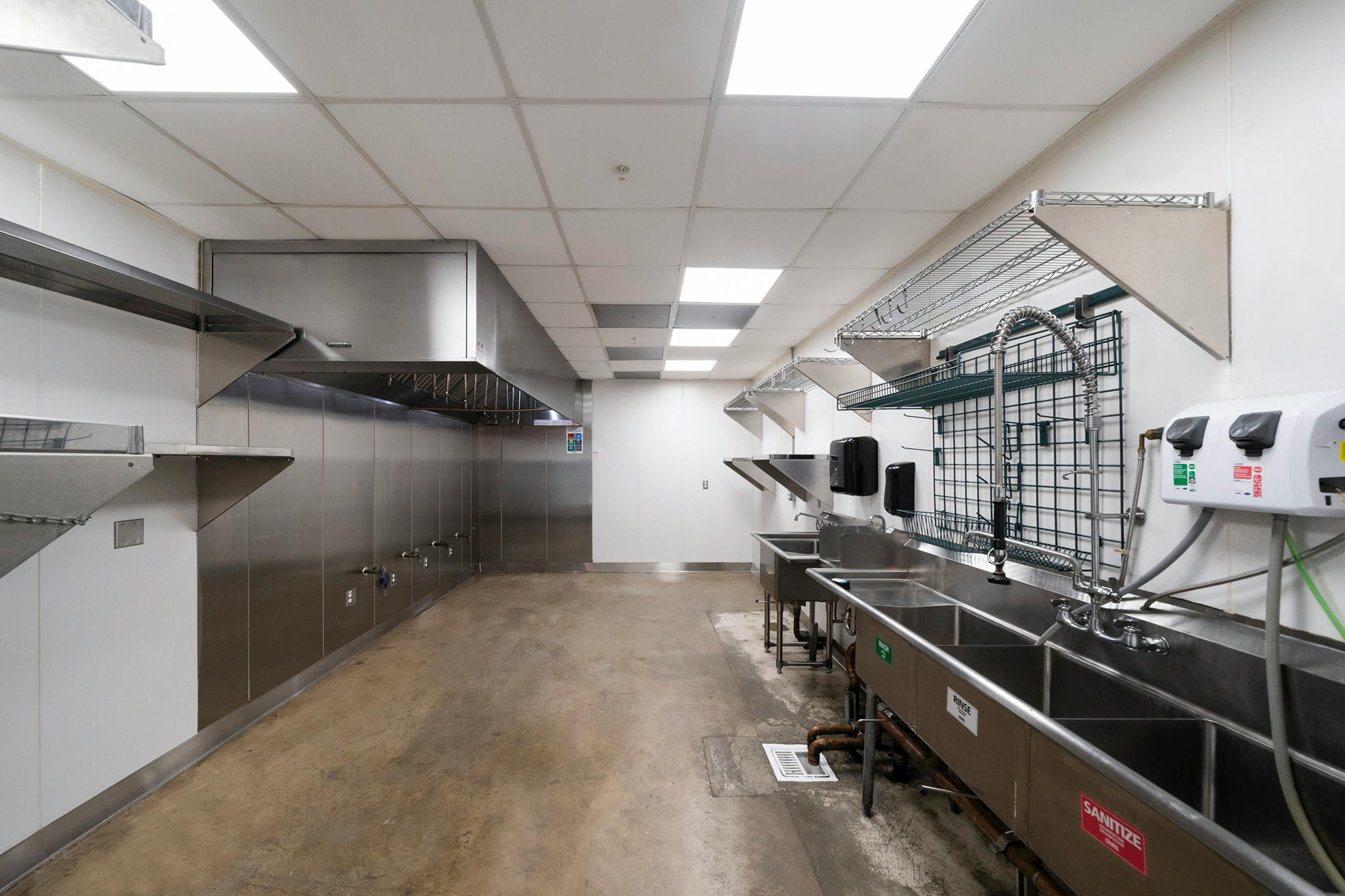 Custom Kitchen clean