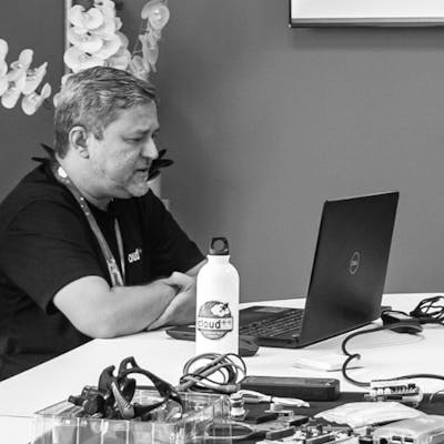 full_width_embedded_softwaredevelopment_cloudplusplus