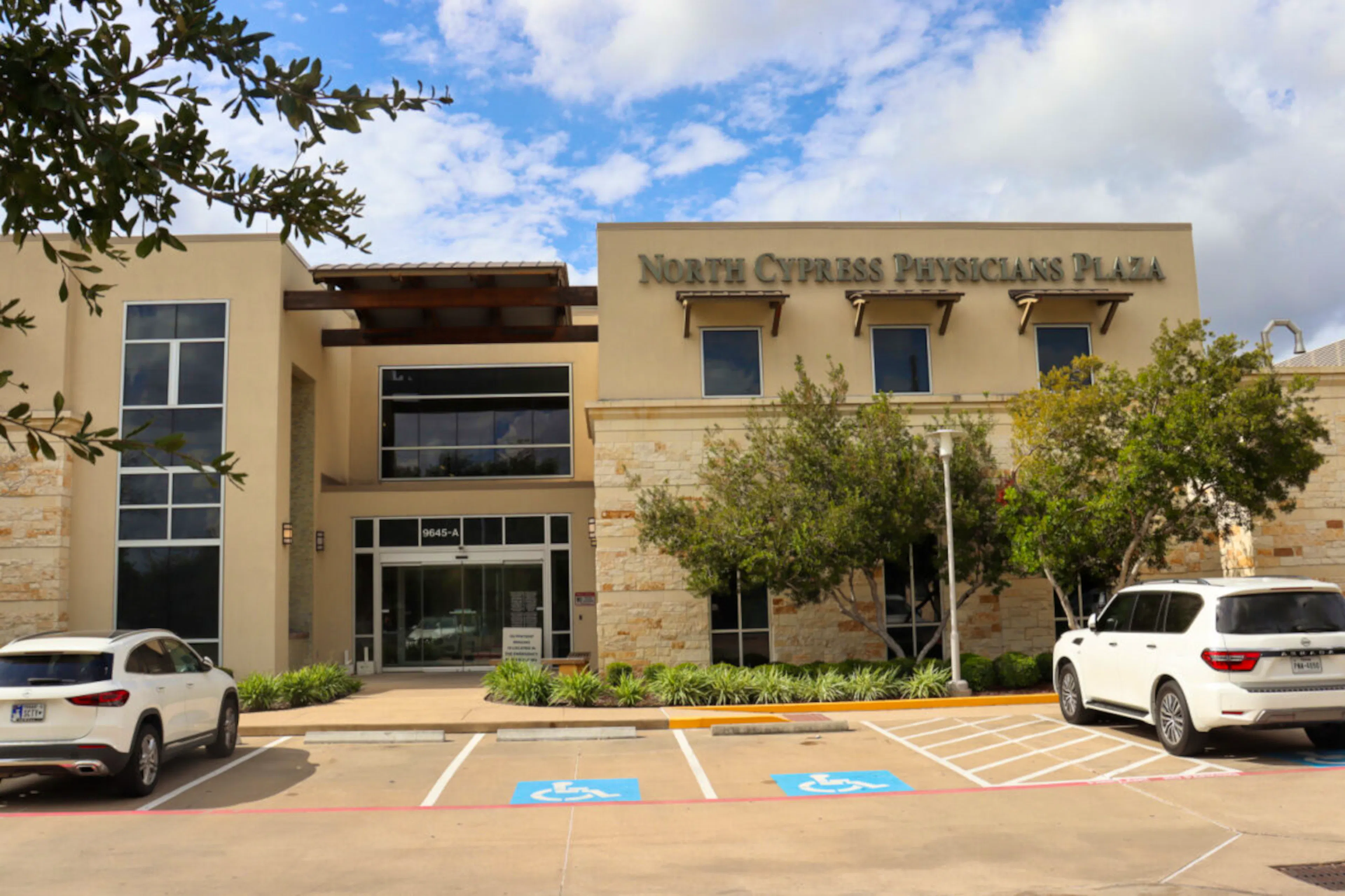 Exterior view of CLS Health Clinic - Cypress in Cypress, TX offering primary care, endocrinology, and cardiology services.