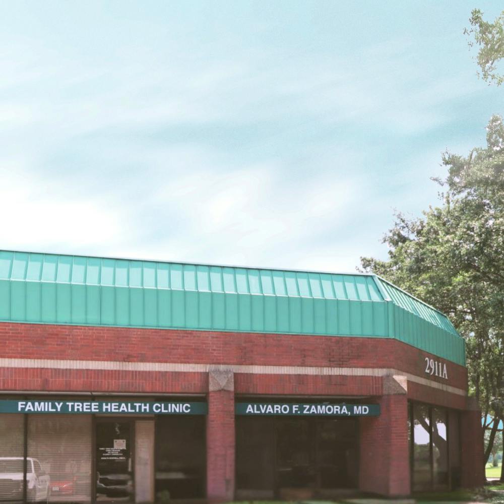 Exterior view of CLS Health Primary Care Associates - League City, a clinic treating common illnesses and chronic conditions.