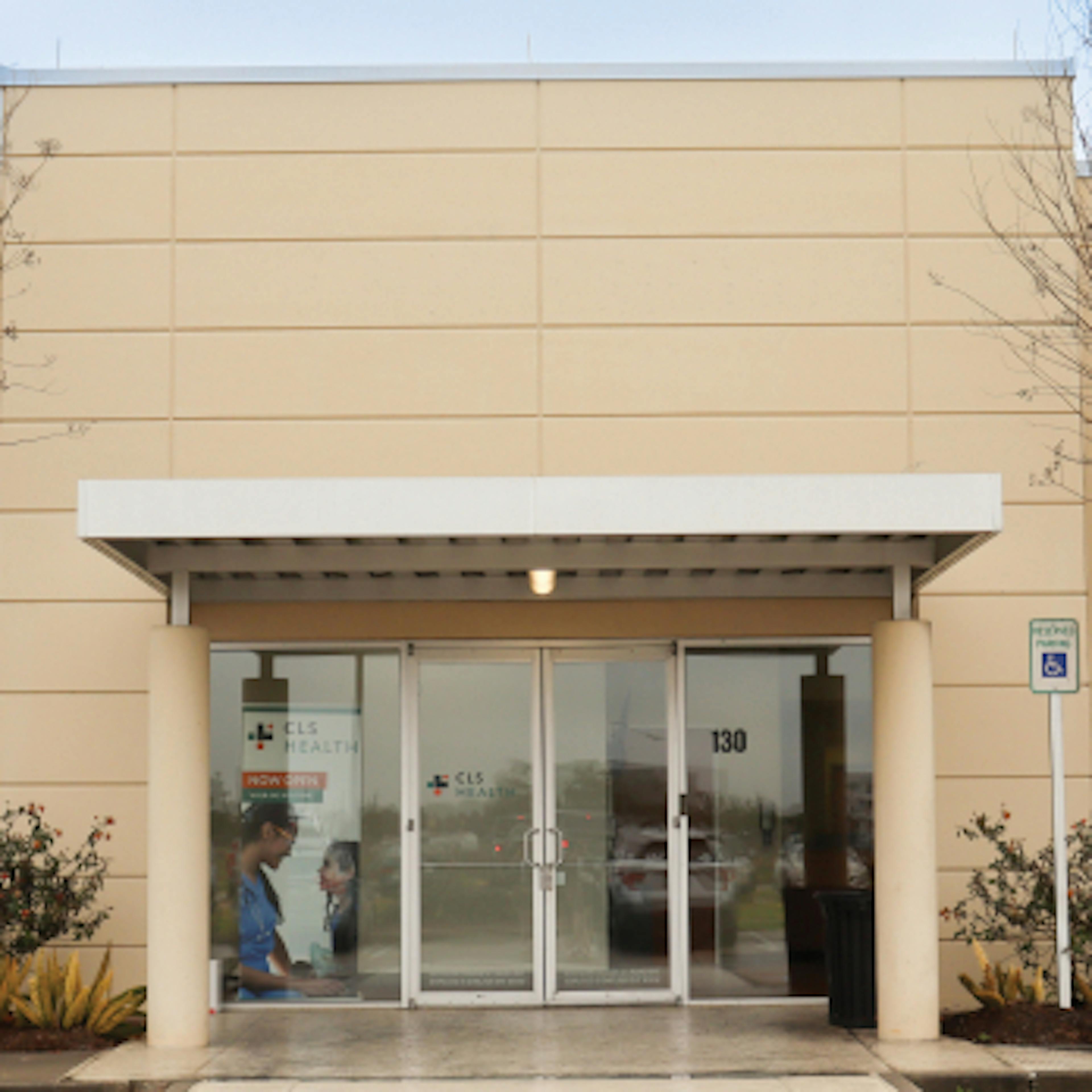 Exterior view of CLS Health's Pearland Shadow Creek clinic, providing primary and specialty care services.