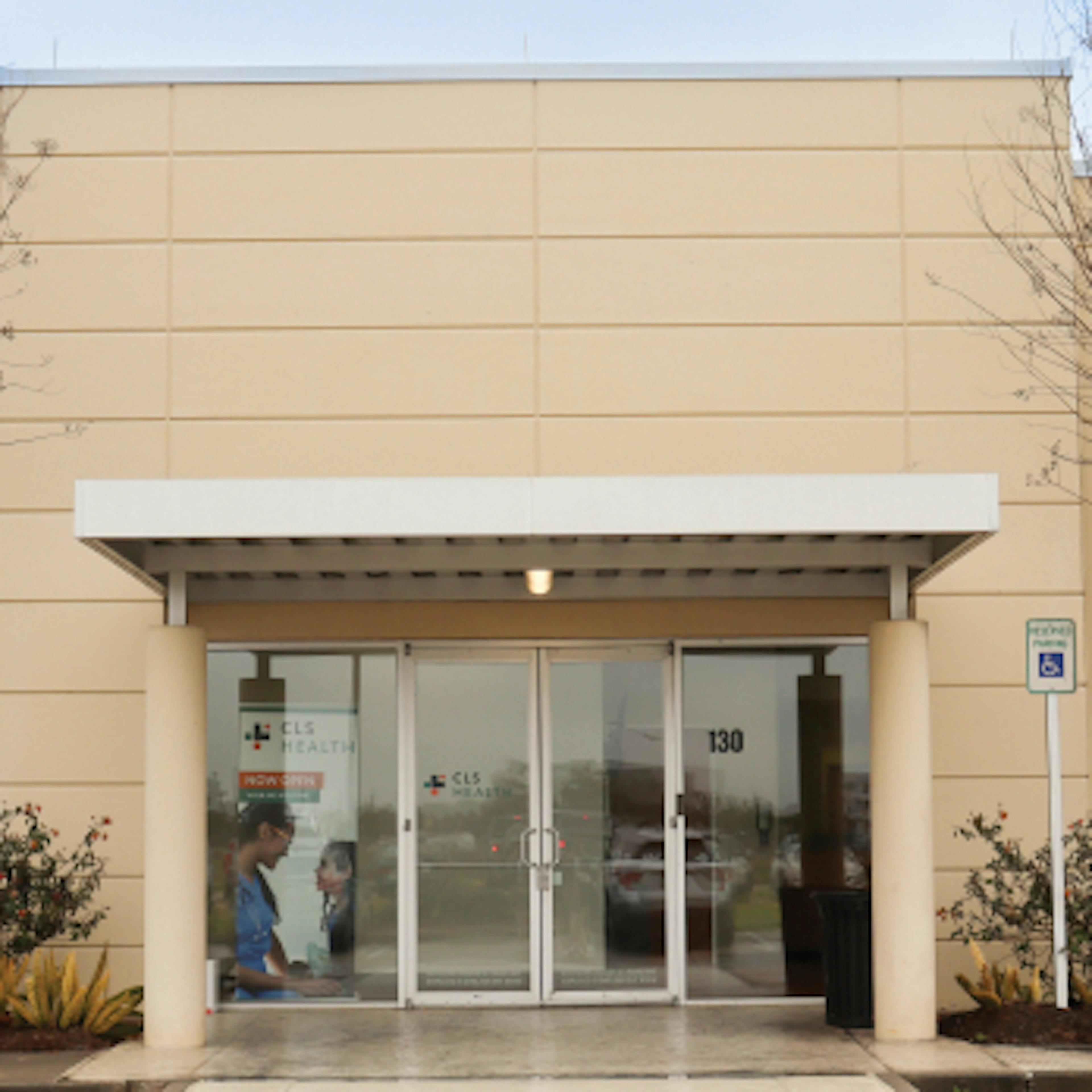 Exterior view of CLS Health's Pearland Shadow Creek clinic, providing primary and specialty care services.