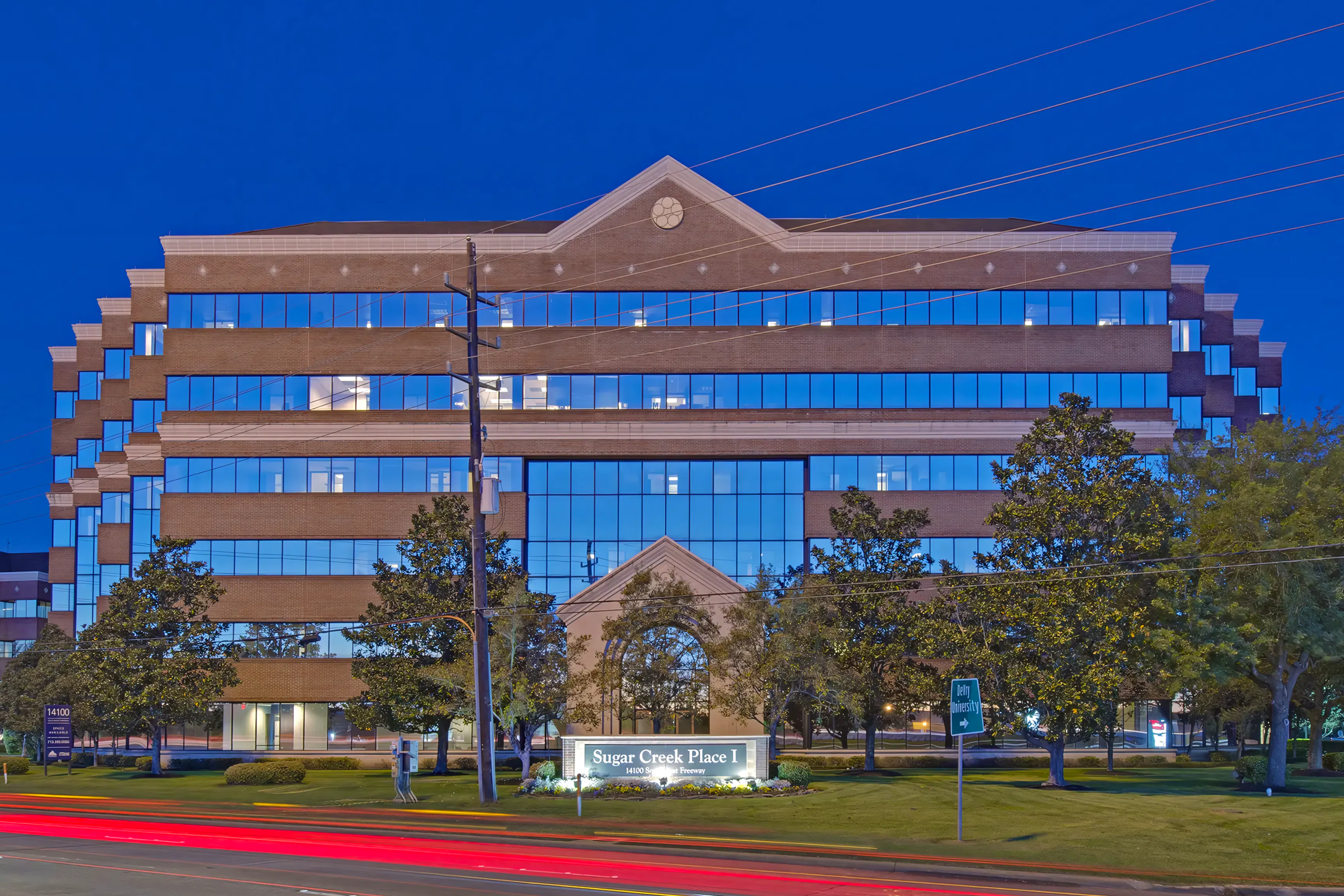 Exterior view of CLS Health Comprehensive Care Clinic - Sugar Land, offering primary care and specialty care services.