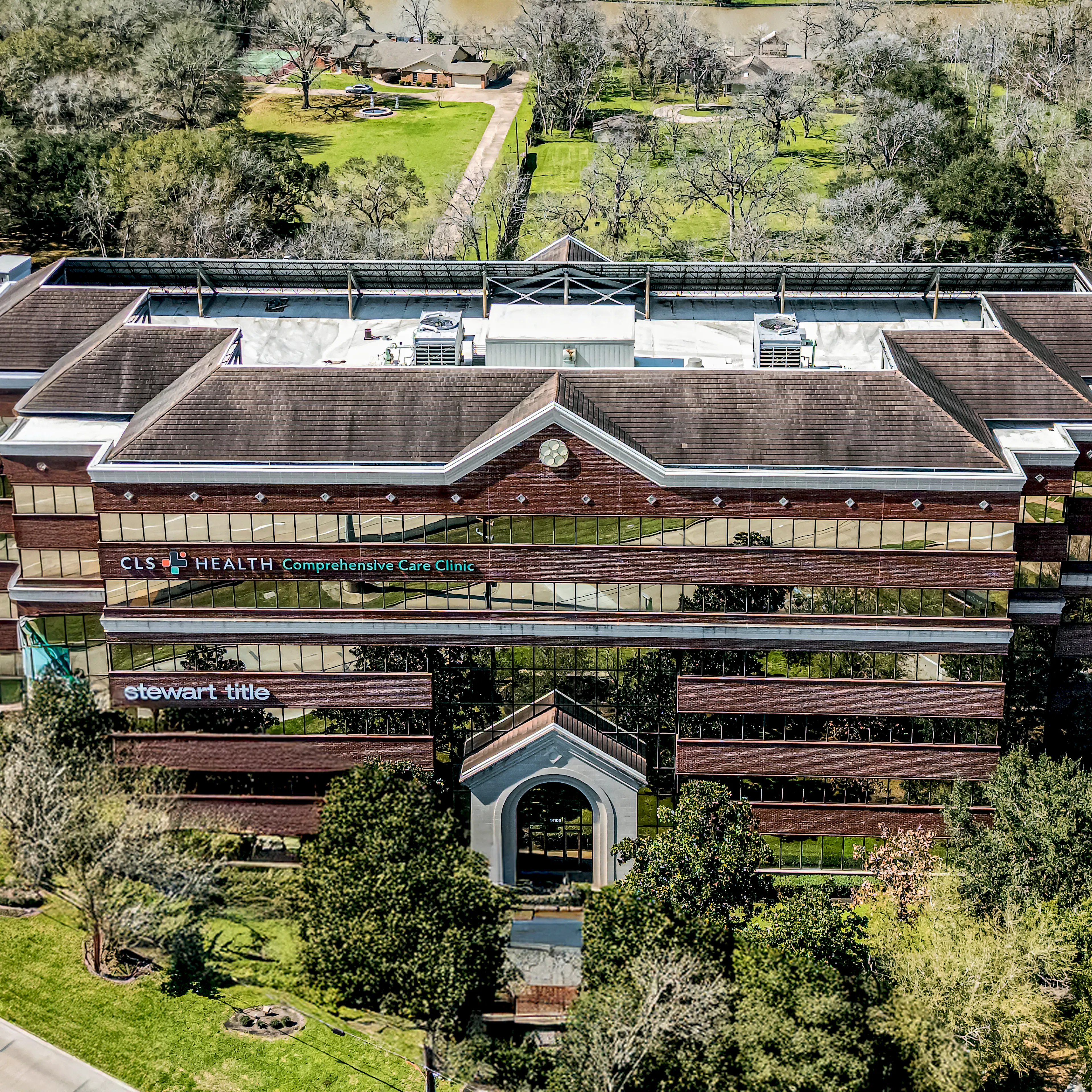 Exterior view of CLS Health Comprehensive Care Clinic - Sugar Land, offering primary care and specialty care services.