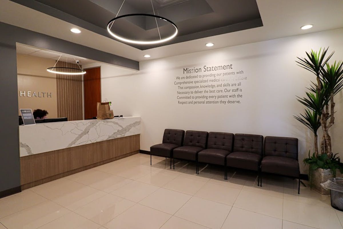 Cls Health: Primary Care Associates - Clear Lake Comprehensive Care Clinic in Webster, TX - Clear Lake | CLS Health