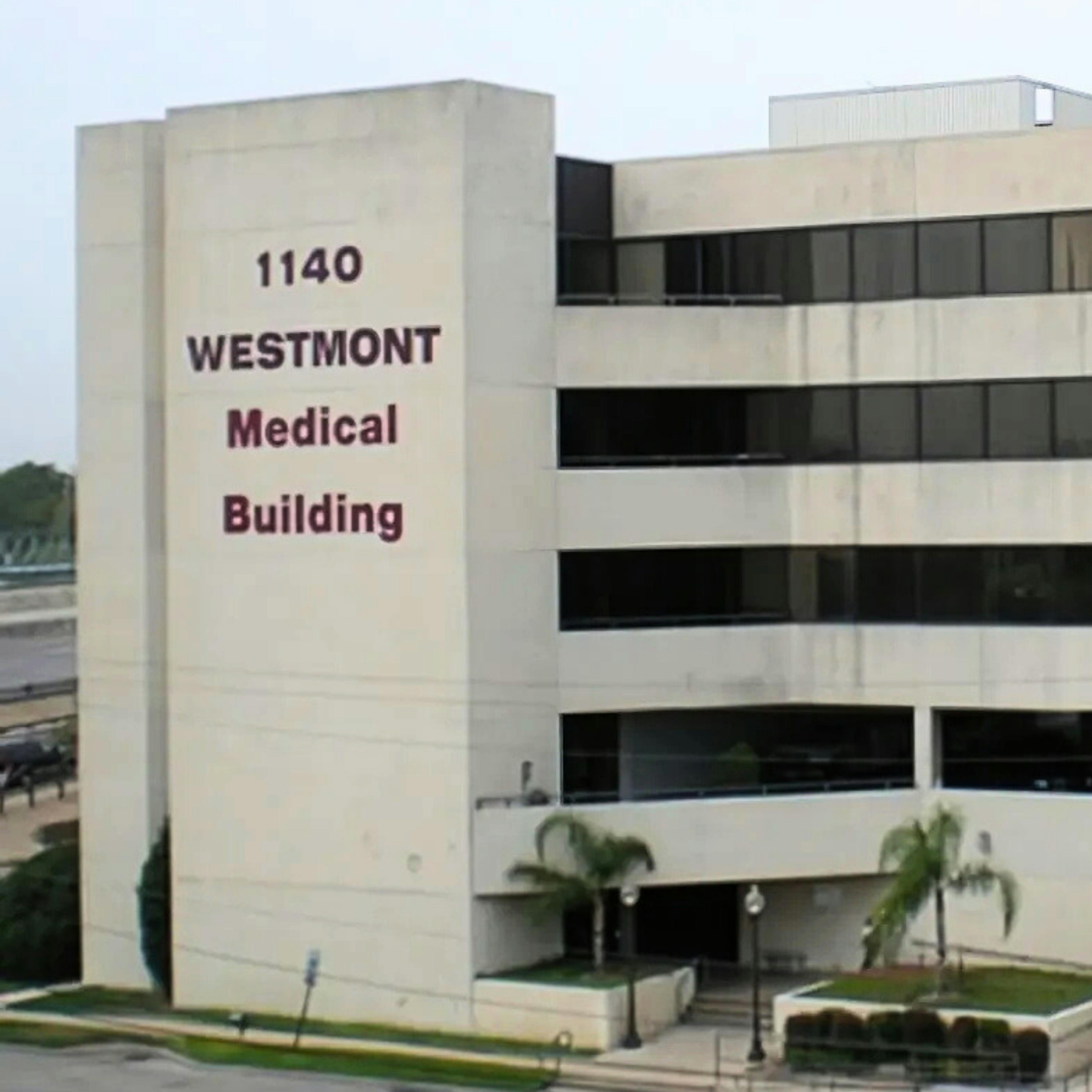 Exterior view of CLS Health Podiatry Associates - Houston Northshore, where foot and ankle doctors treat patients.