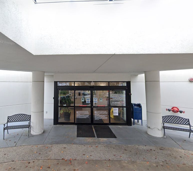 Exterior of CLS Health Primary Care Providers - Pasadena Vista.