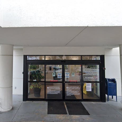 Exterior of CLS Health Primary Care Providers - Pasadena Vista.