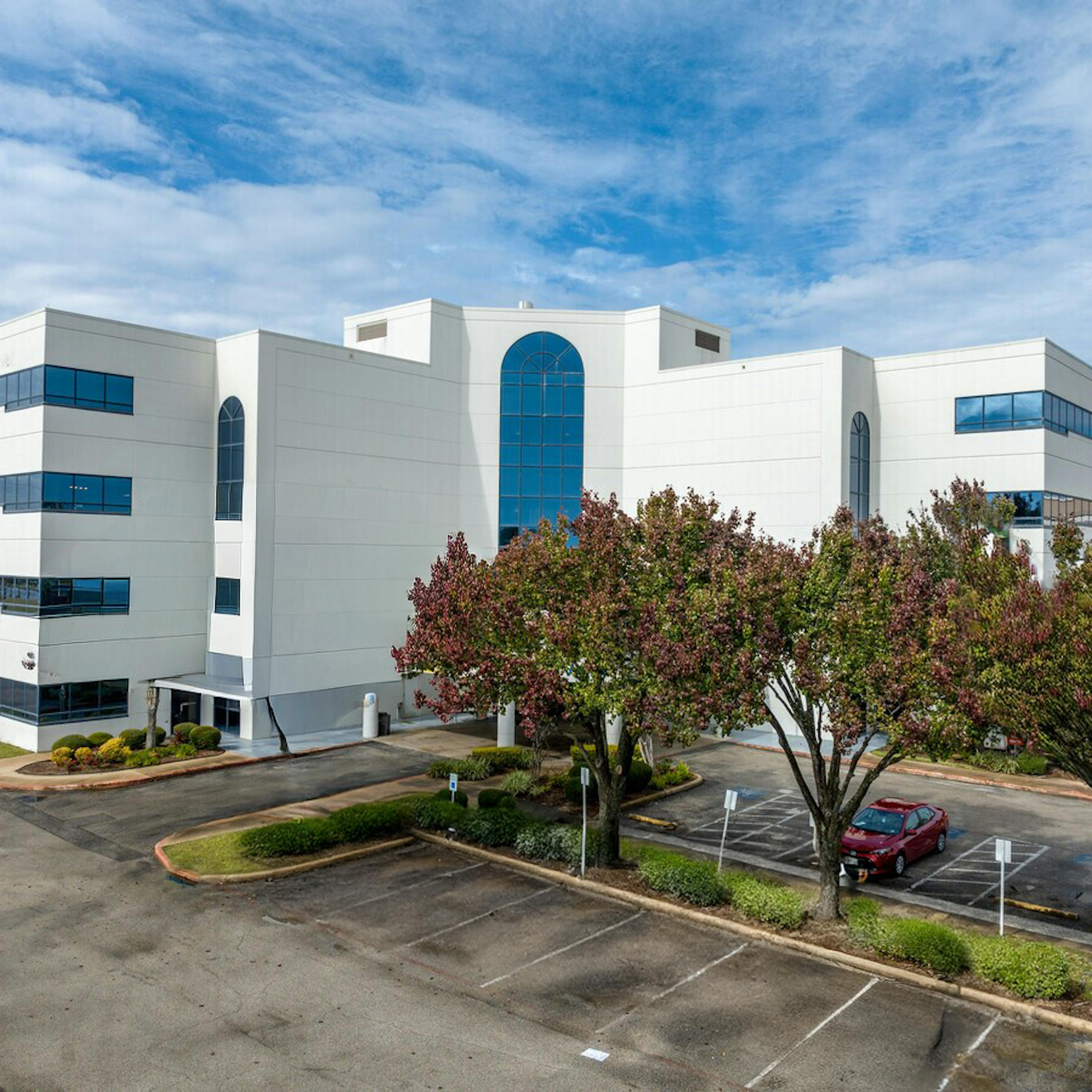 The exterior of Kirkwood Medical Associates in Pasadena, TX. 