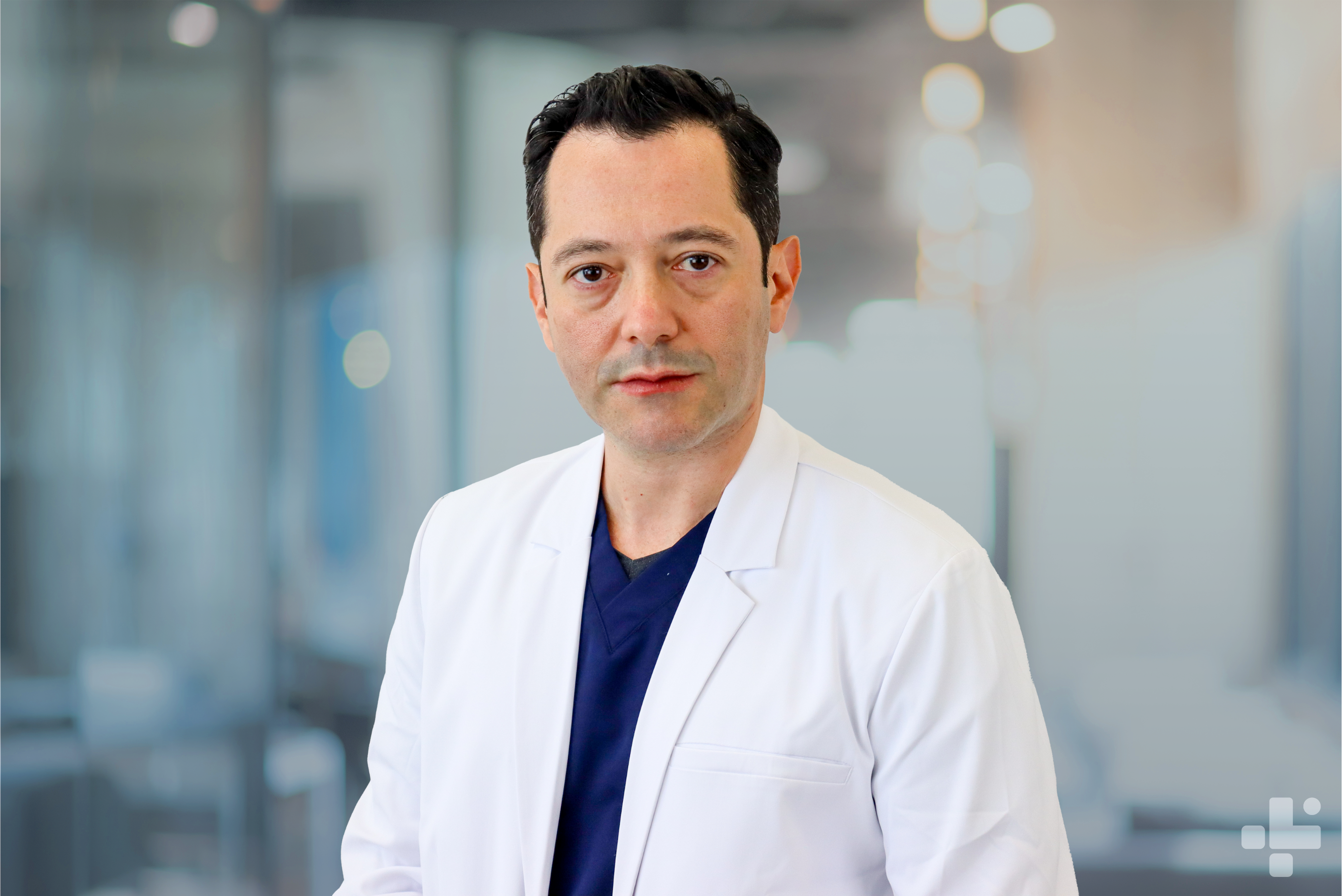 Dr. Shuhatovich, Orthopedic hand surgeon based in Clear Lake