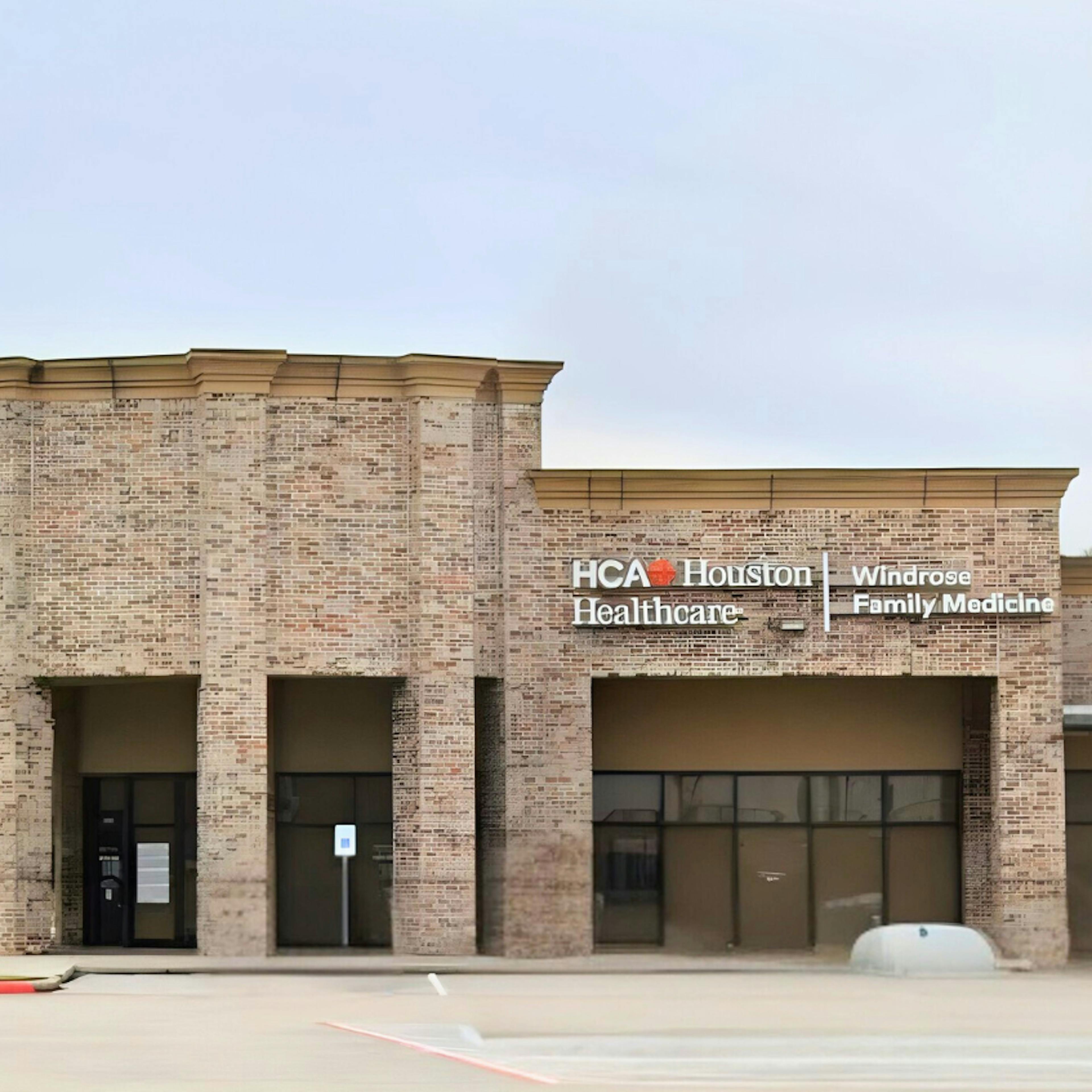 Exterior of CLS Health Primary Care Providers - Spring, where patients receive comprehensive care from board-certified PCPS. 