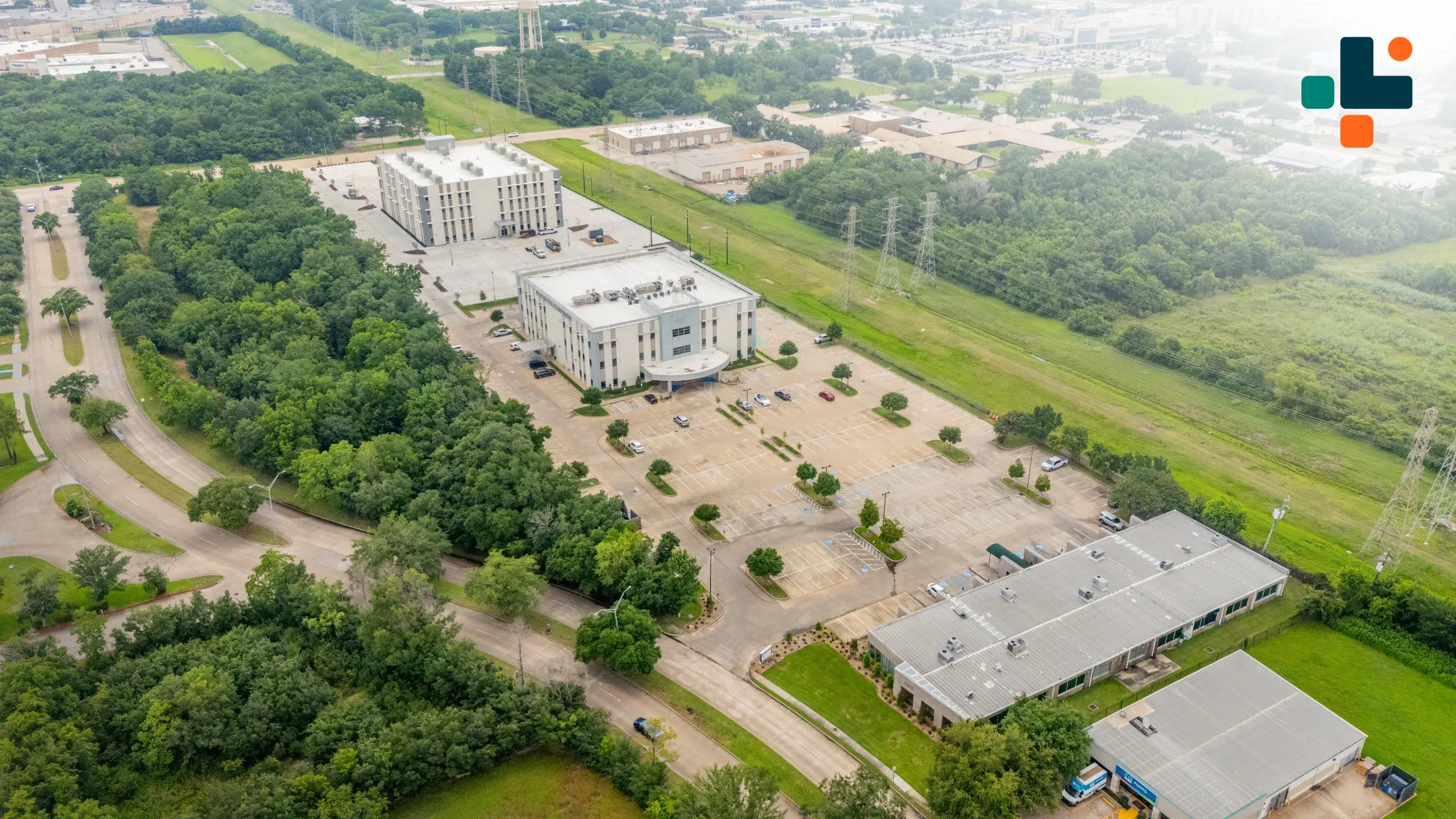 CLS Health Comprehensive Care Clinic - Clear Lake, bird's eye view.