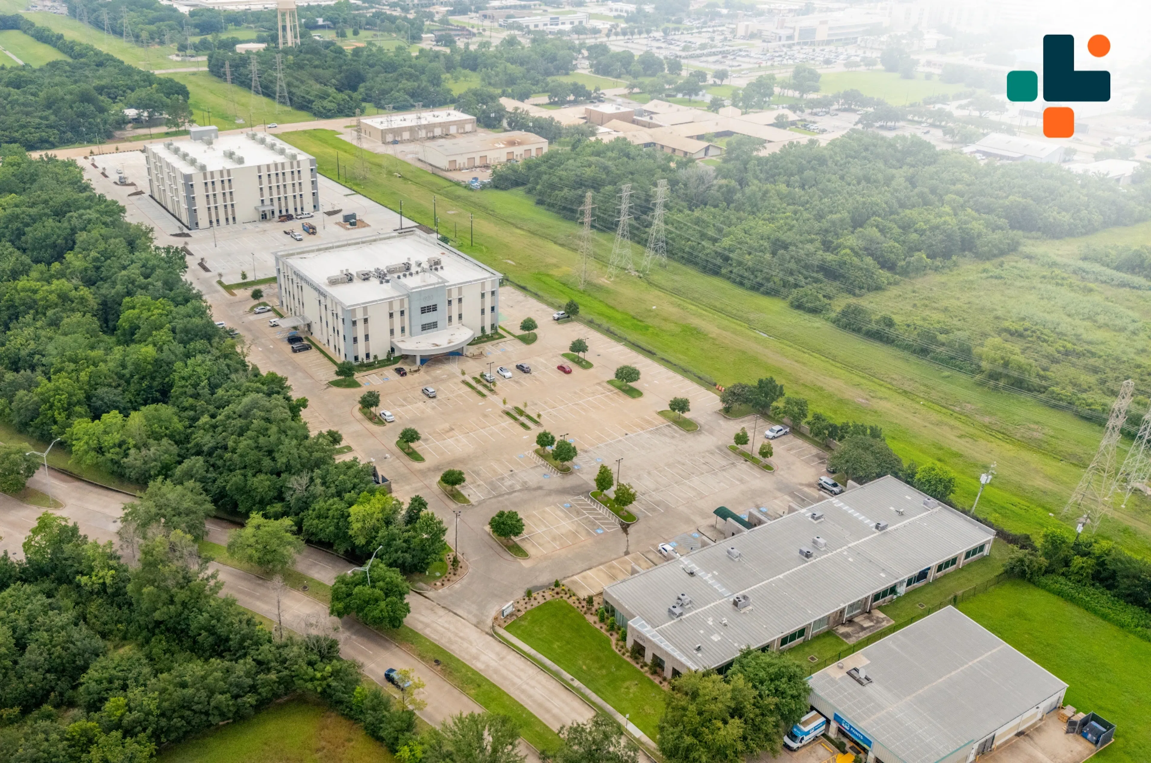 CLS Health Comprehensive Care Clinic - Clear Lake, bird's eye view.