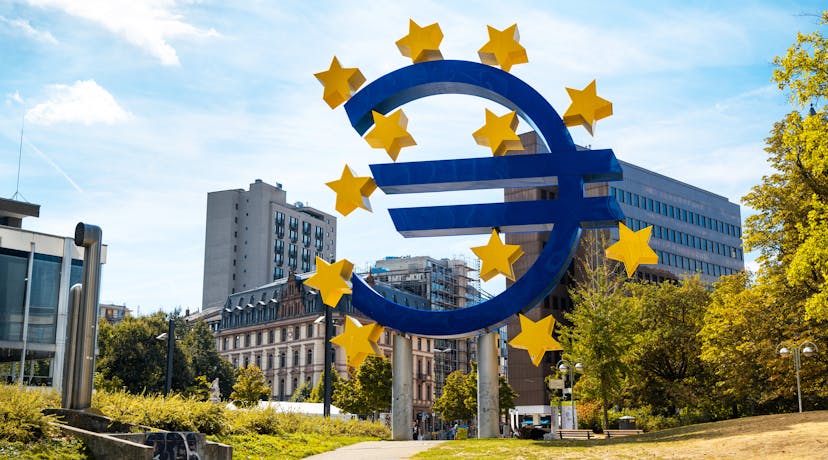 Les taux baissent, euro en Allemagne