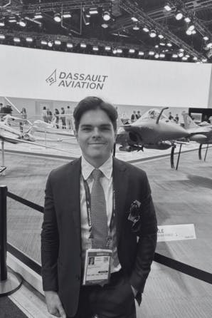 Visite du Salon du Bourget à Paris par BDL Club Invest : un exemple de gestion active 100 % actions pour investir en actions via assurance vie en ligne et PER.