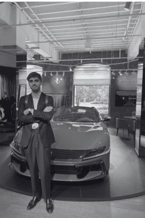 Visite de Ferrari à Shanghai par BDL Club Invest : rencontre du PDG Chine, illustration de notre gestion active 100 % actions pour investir en actions via assurance vie en ligne et PER.