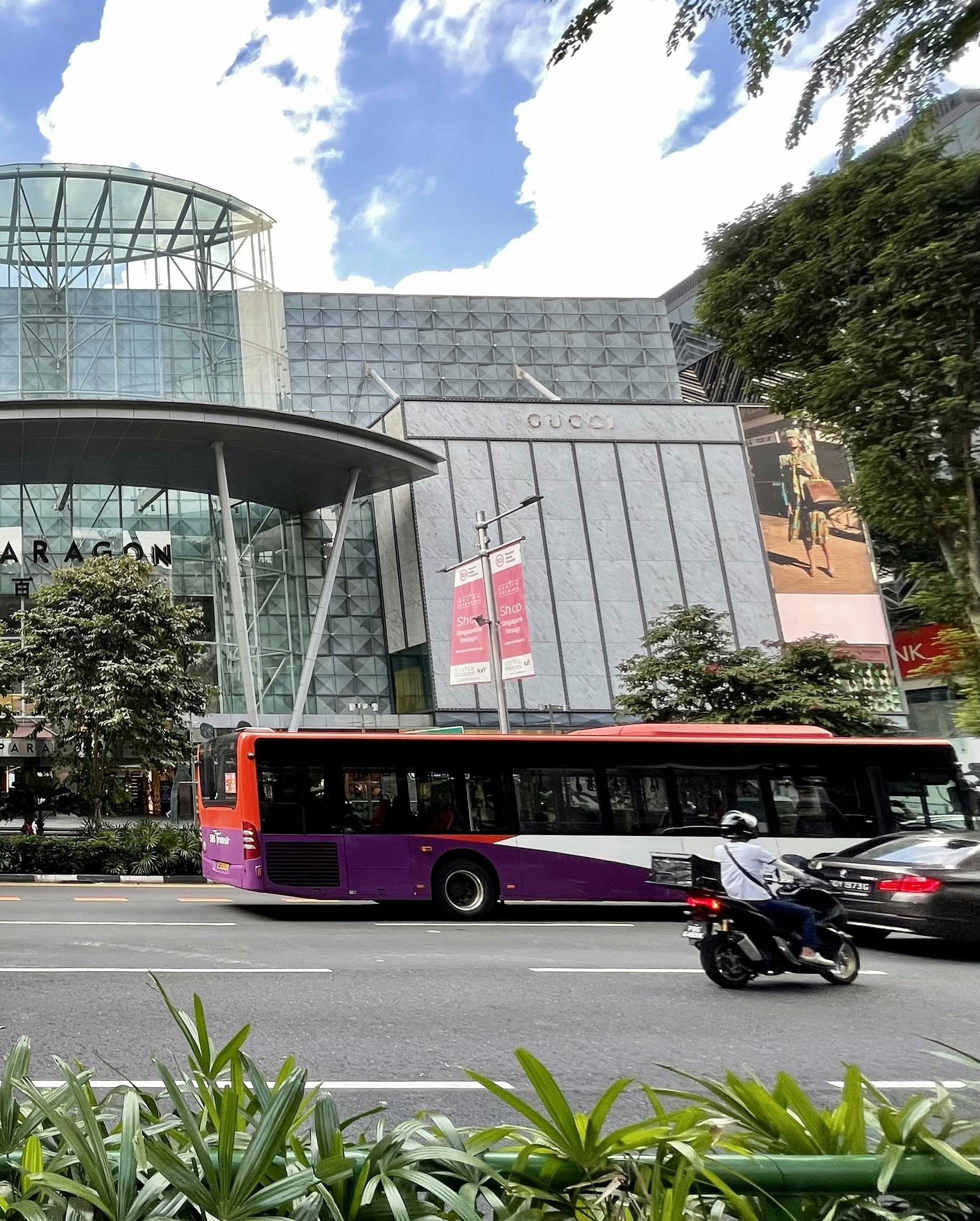 public transport, bus on orchard road