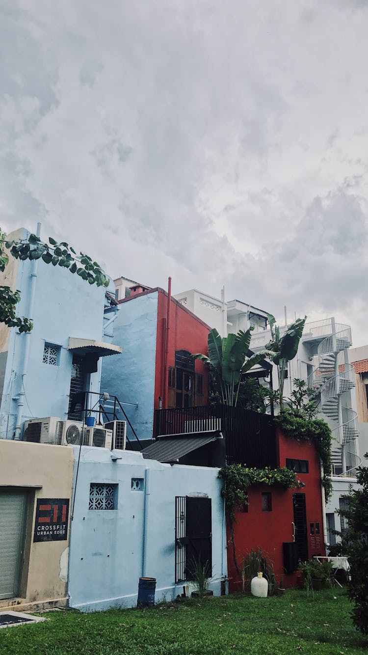 image The back of a few shophouses in Tanjong Pagar