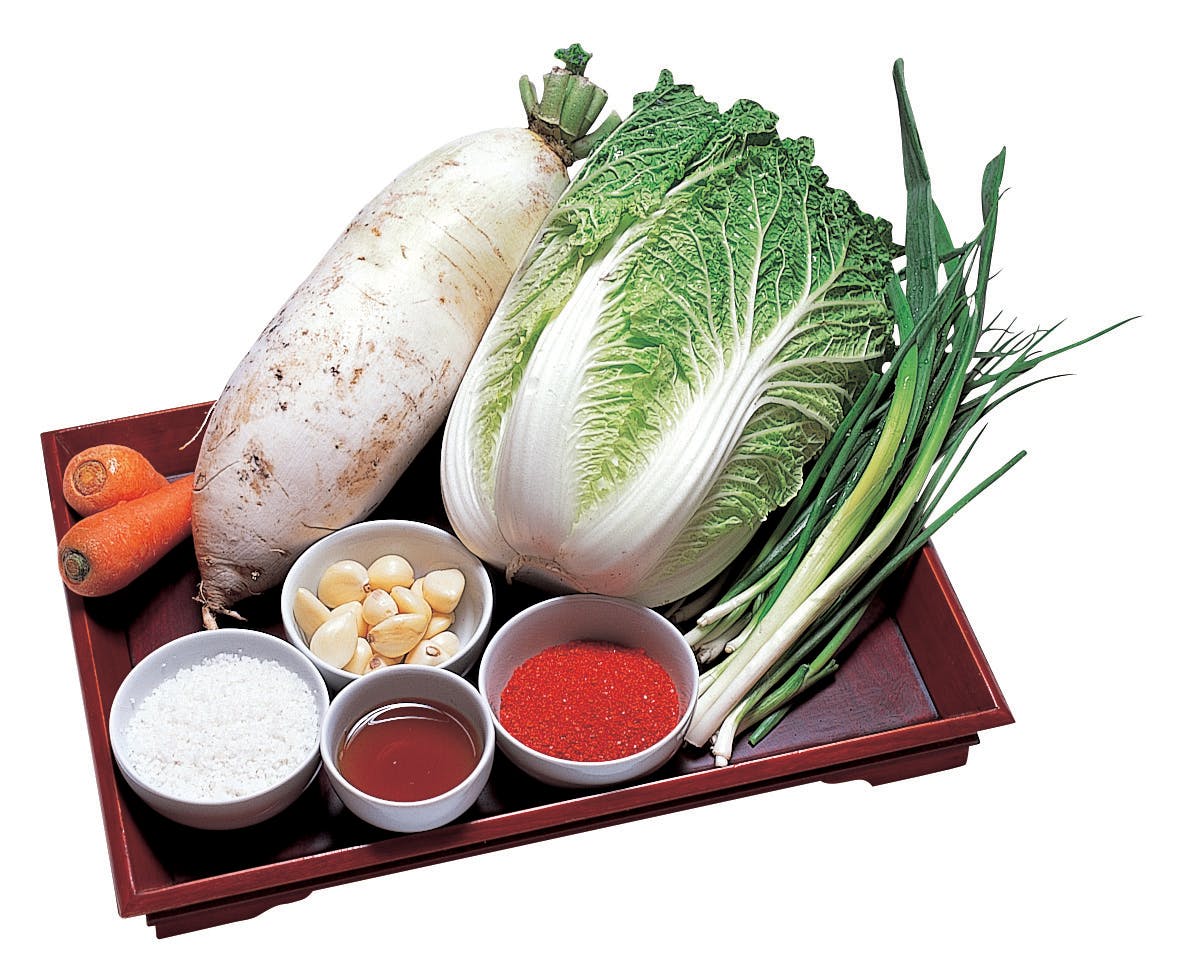 Making_kimchi