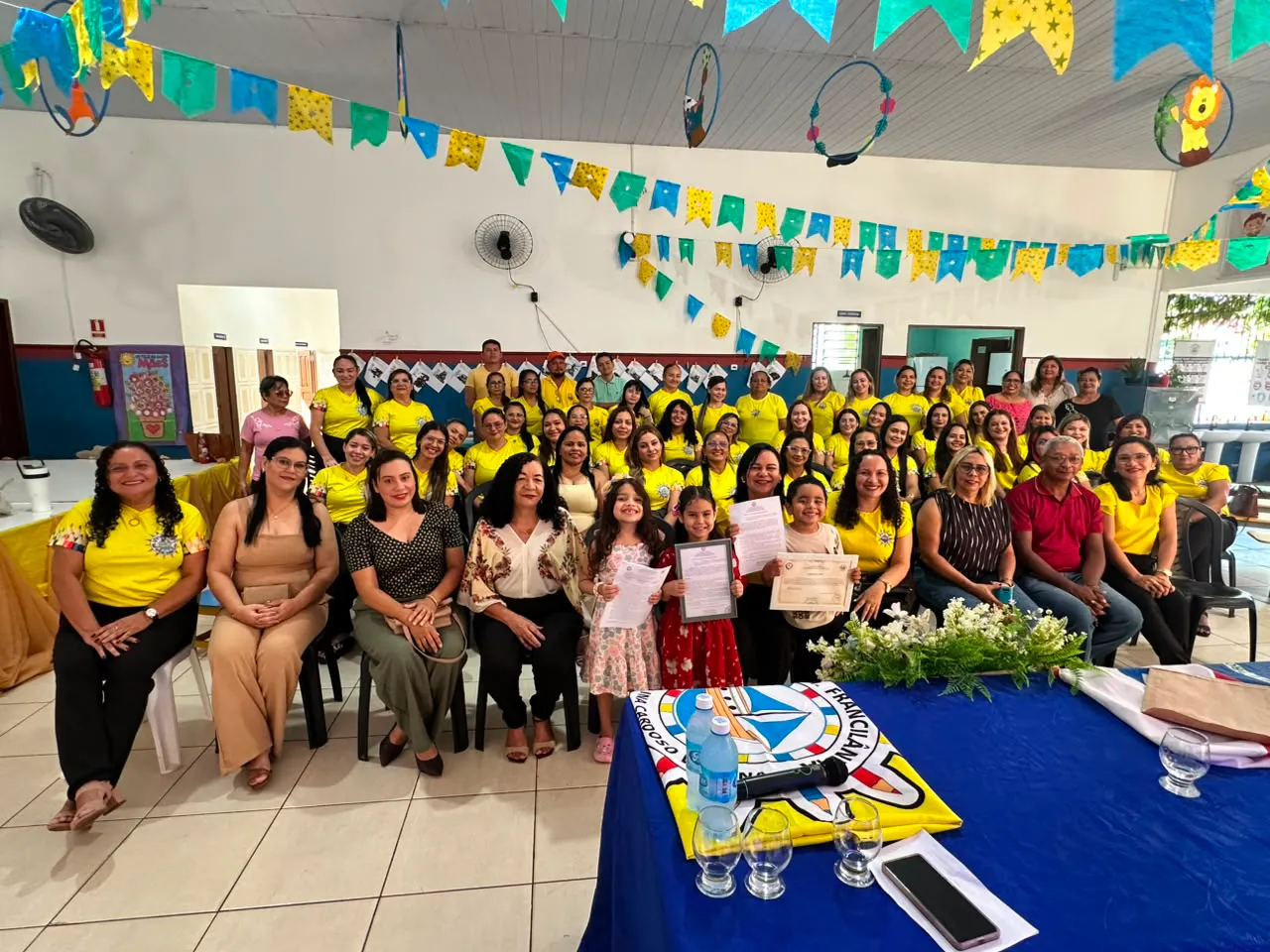 Comunidade escolar da EMEI Esterlina Cardoso Vilhena